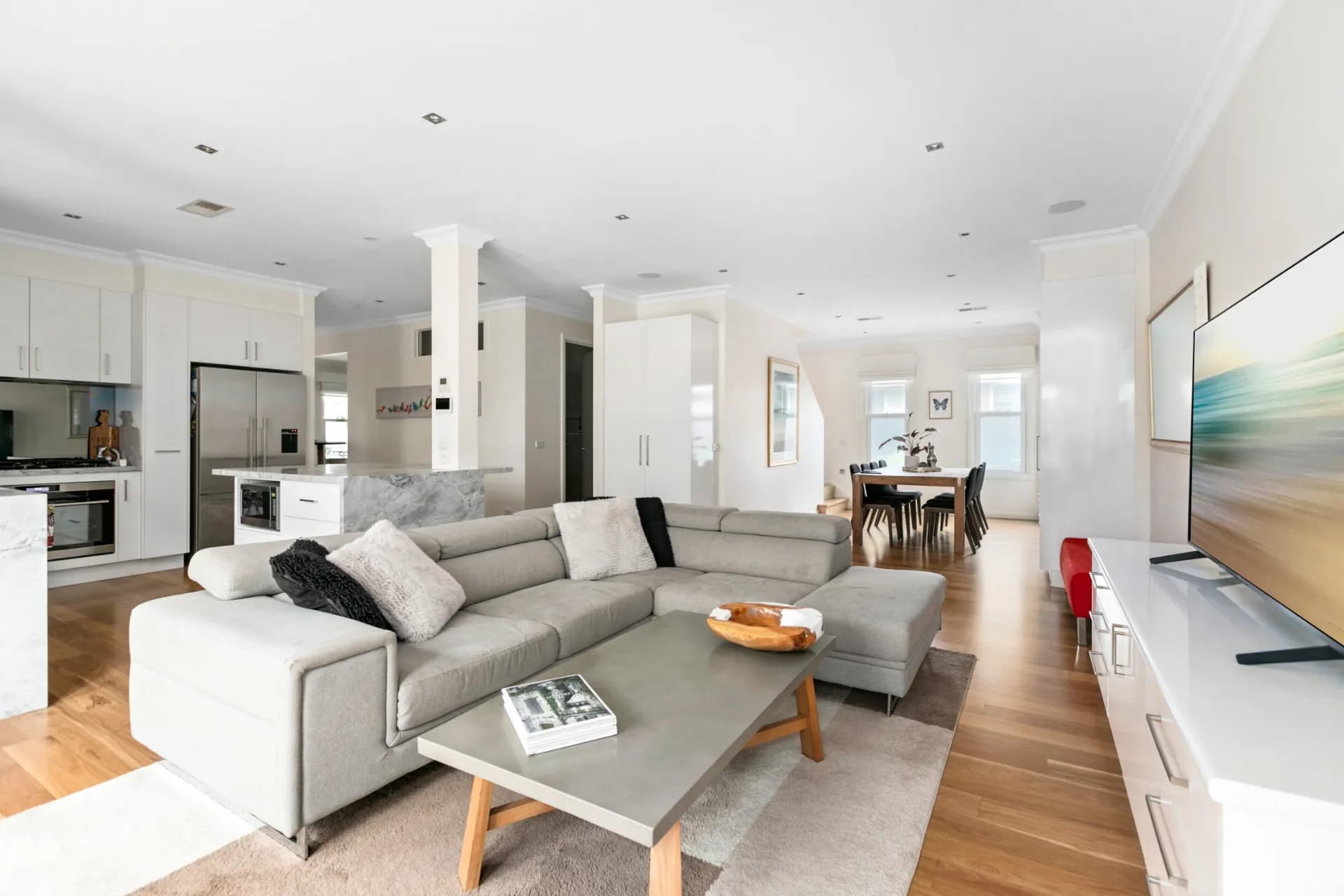 1/10 Dene Avenue, Malvern East - Thumbnail 2