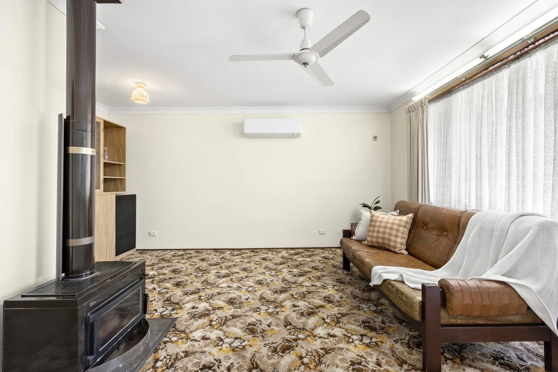 36 Lagoon Drive, Glenbrook., Glenbrook - Thumbnail 4
