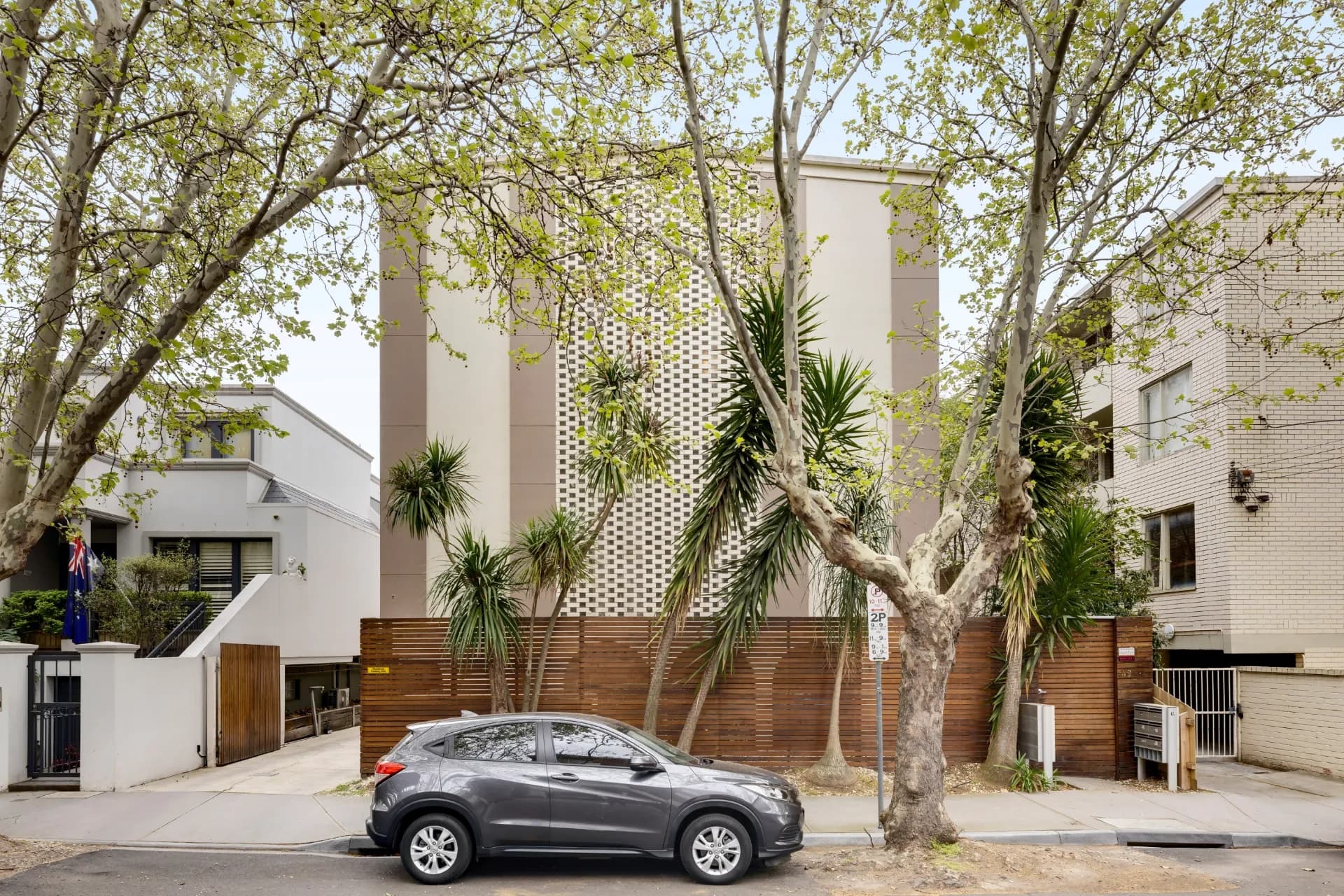 6/49 Davis Avenue, South Yarra - Image 1