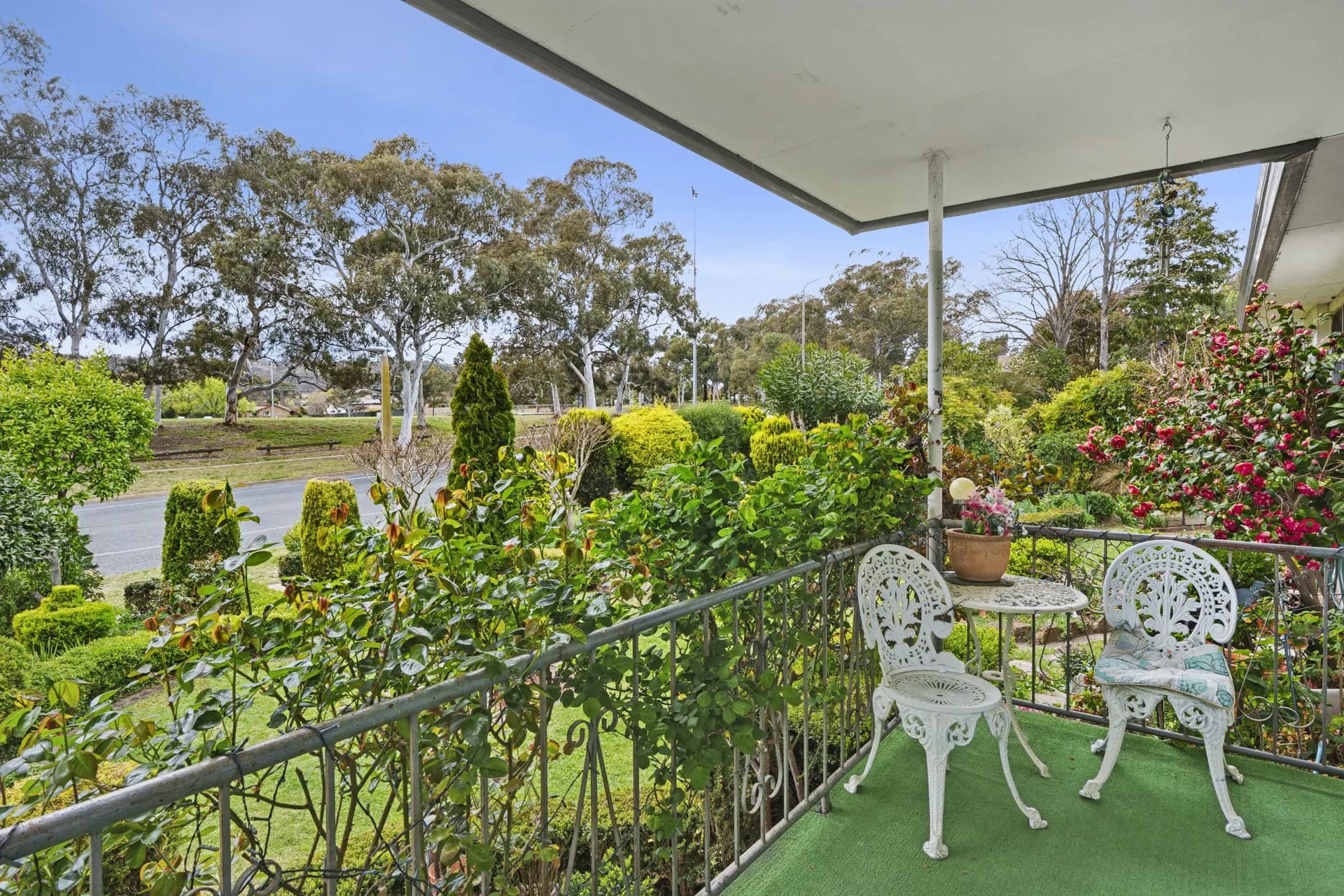 15 Ainsworth Street, Mawson., Mawson - Thumbnail 2