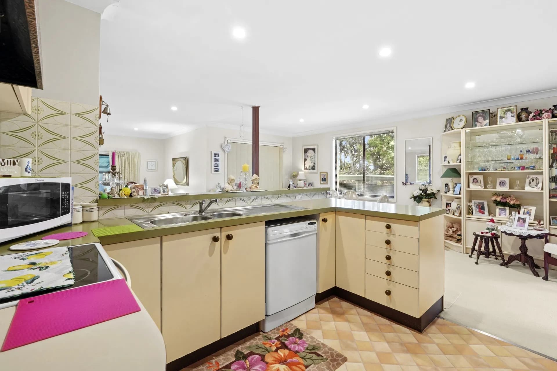 15 Ainsworth Street, Mawson., Mawson - Thumbnail 6