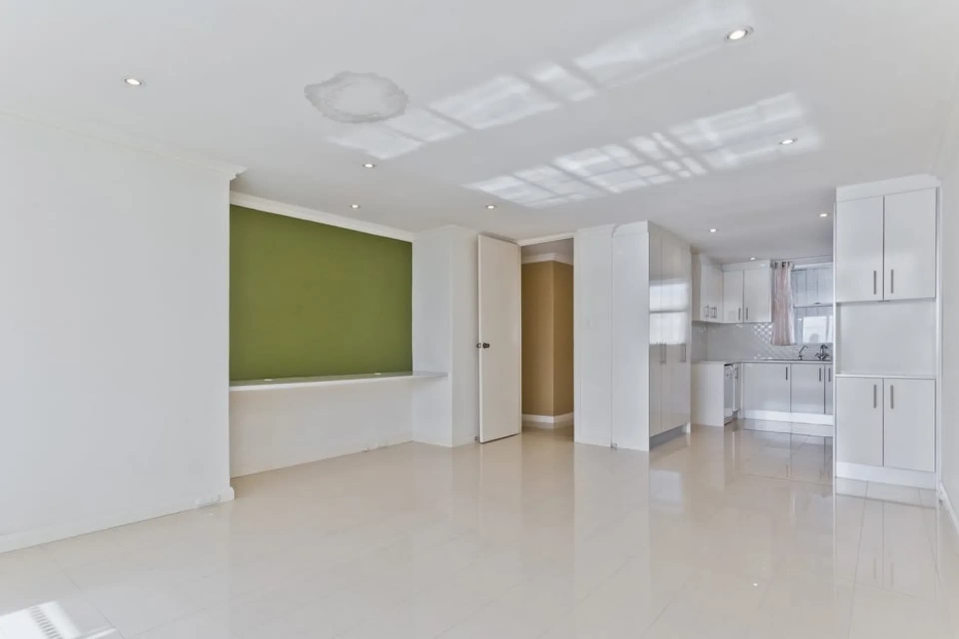 56/144 Mill Point Road, South Perth., South Perth - Thumbnail 5