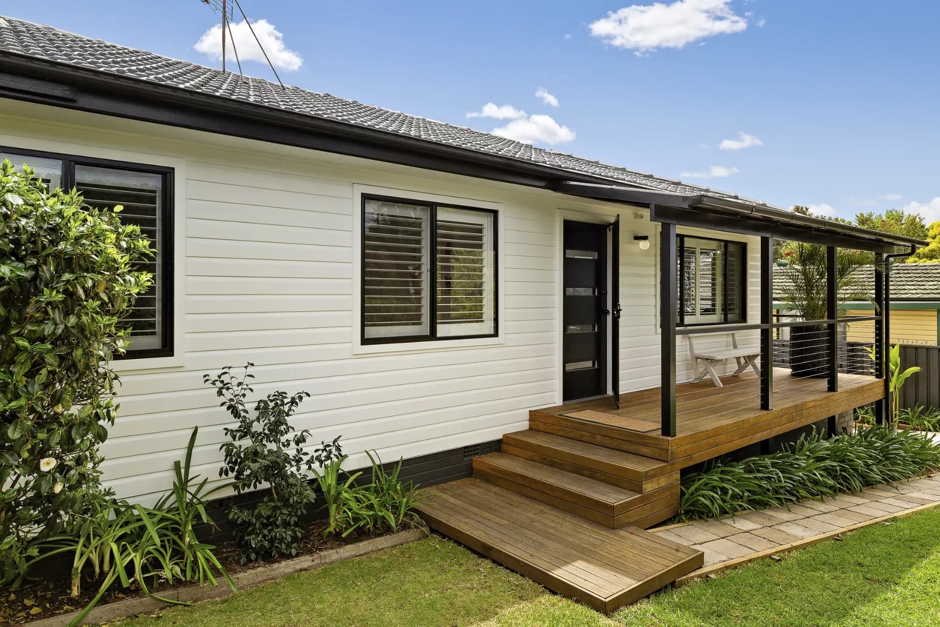 72 Lake Road, Wallsend., Wallsend - Thumbnail 2