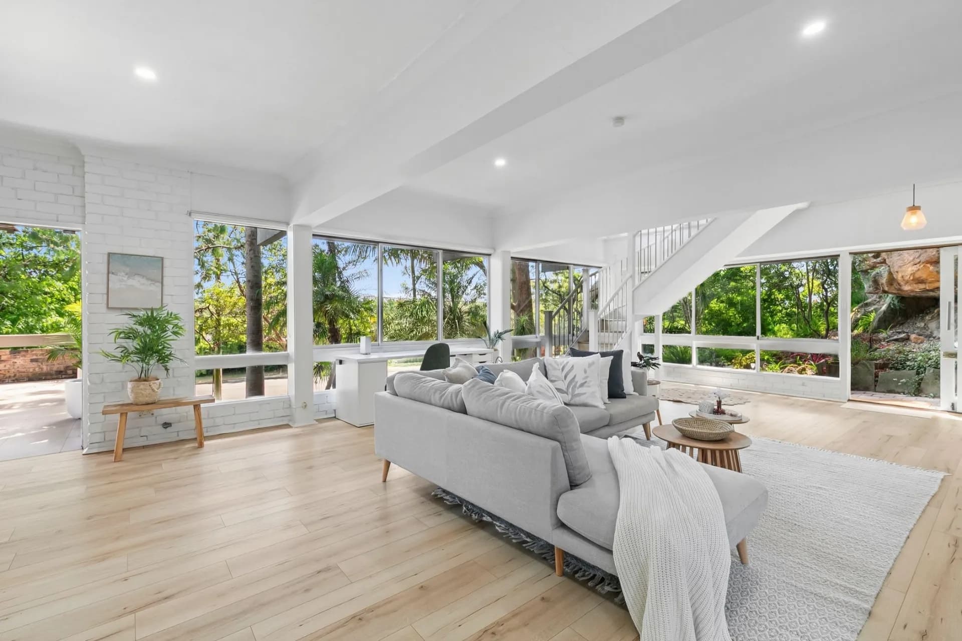 1 Greystones Road, Killarney Heights - Thumbnail 2