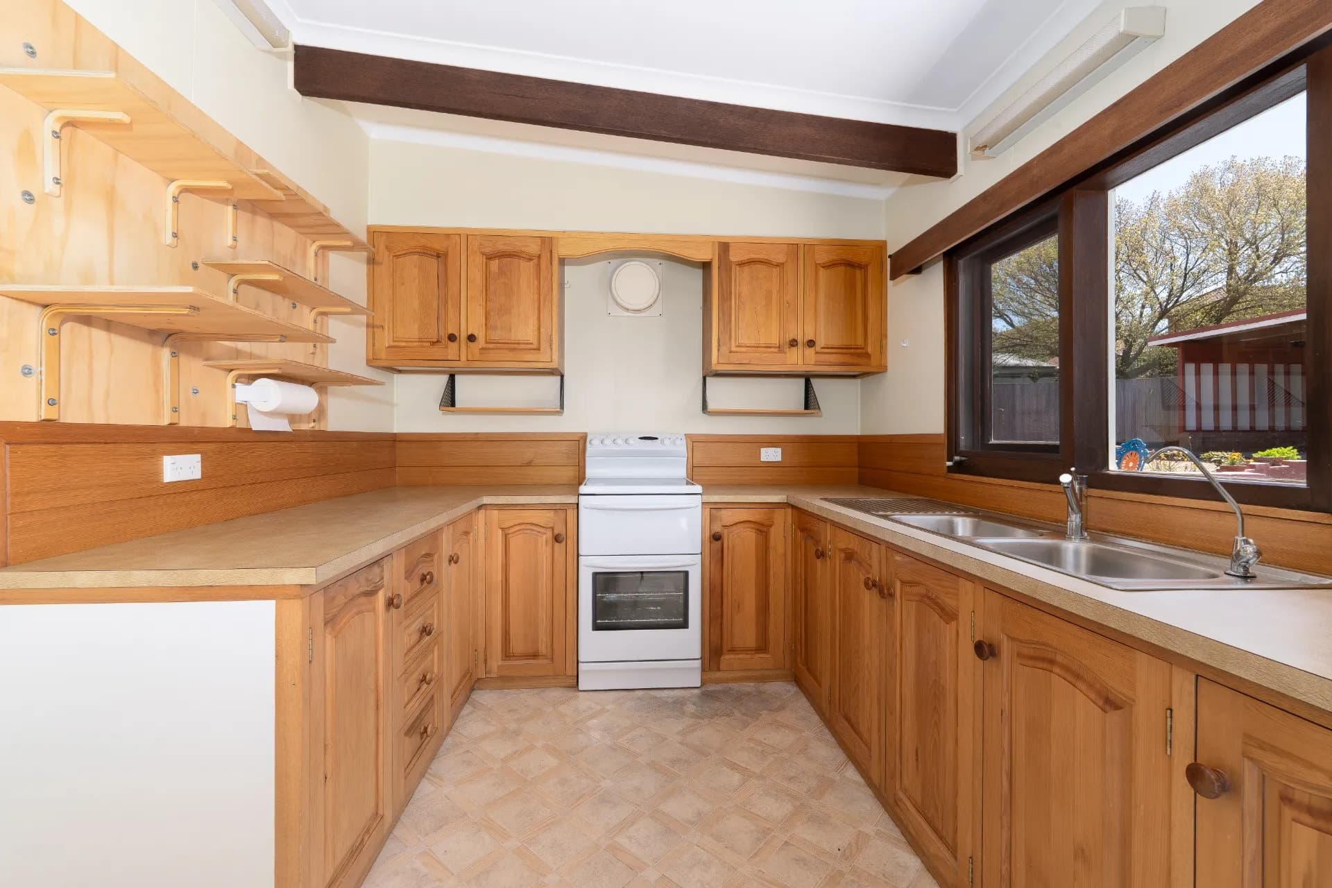 1 Mclean Avenue, Armidale., Armidale - Thumbnail 4