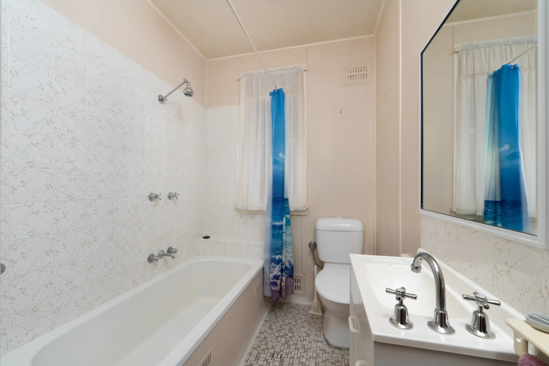 1 Mclean Avenue, Armidale., Armidale - Thumbnail 7