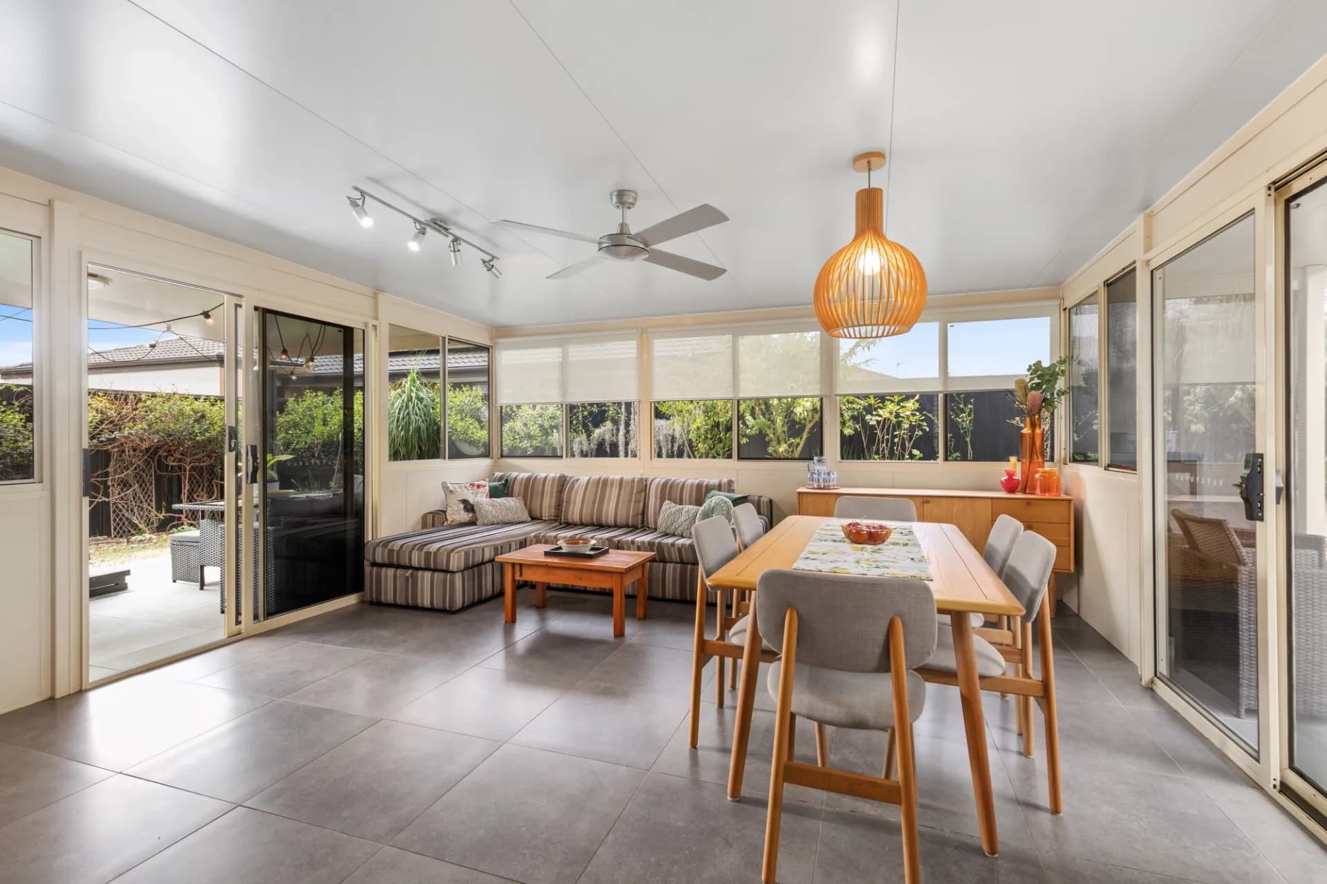 4 Hialeah Crescent, Helensvale, Helensvale - Image 1