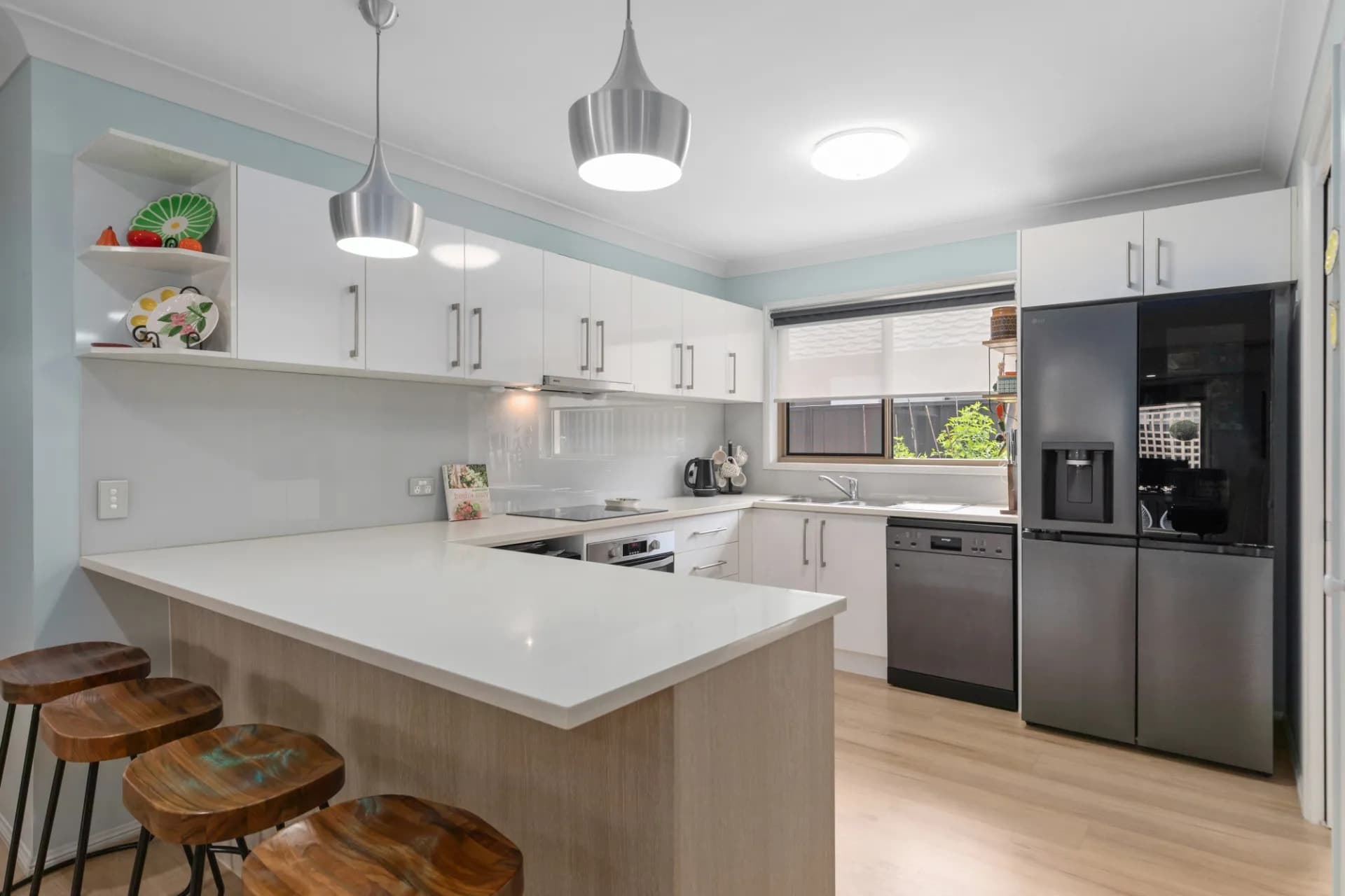 4 Hialeah Crescent, Helensvale, Helensvale - Thumbnail 3