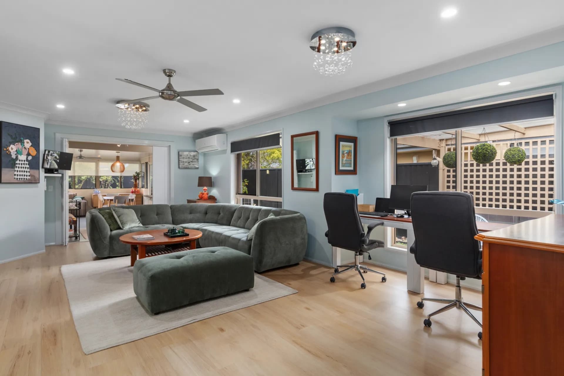 4 Hialeah Crescent, Helensvale, Helensvale - Thumbnail 5