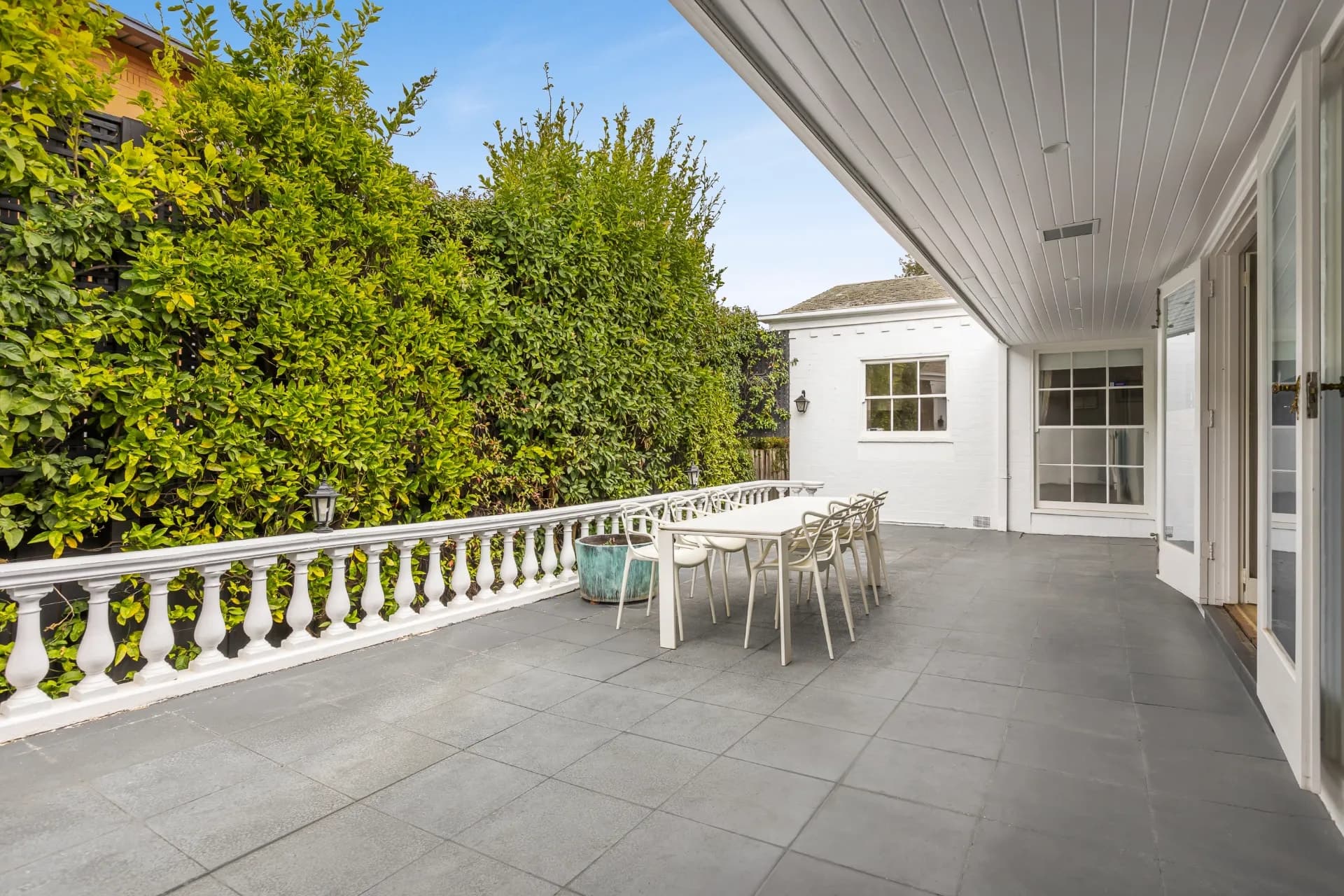 2/589A Toorak Road, Toorak., Toorak - Image 1