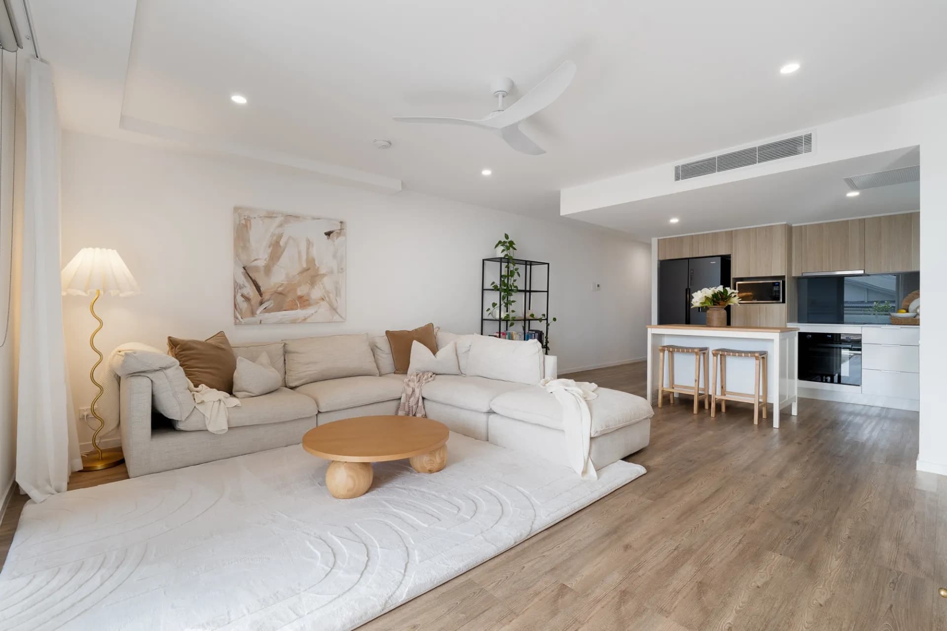 12/14 Alfred Street, Woody Point., Woody Point - Thumbnail 2