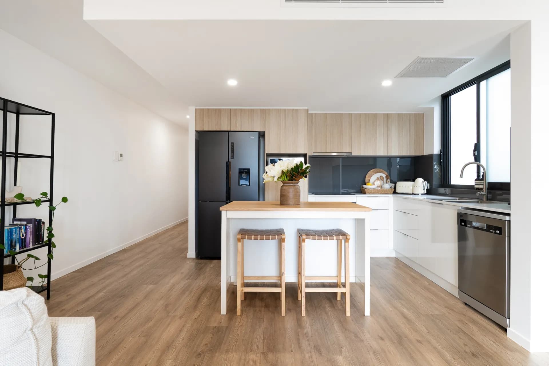 12/14 Alfred Street, Woody Point., Woody Point - Thumbnail 4