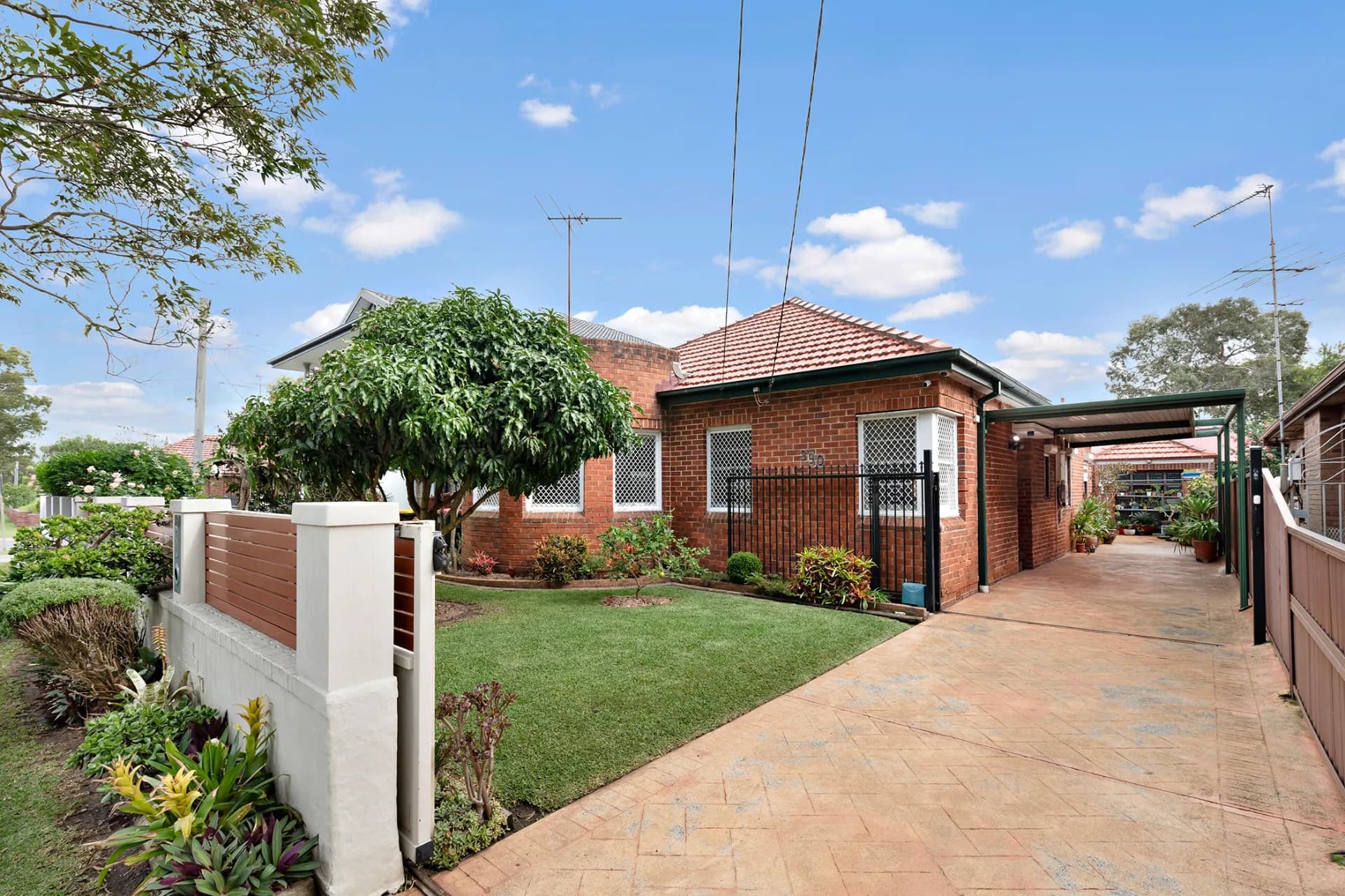 390 Avoca Street, Kingsford., Kingsford - Image 1