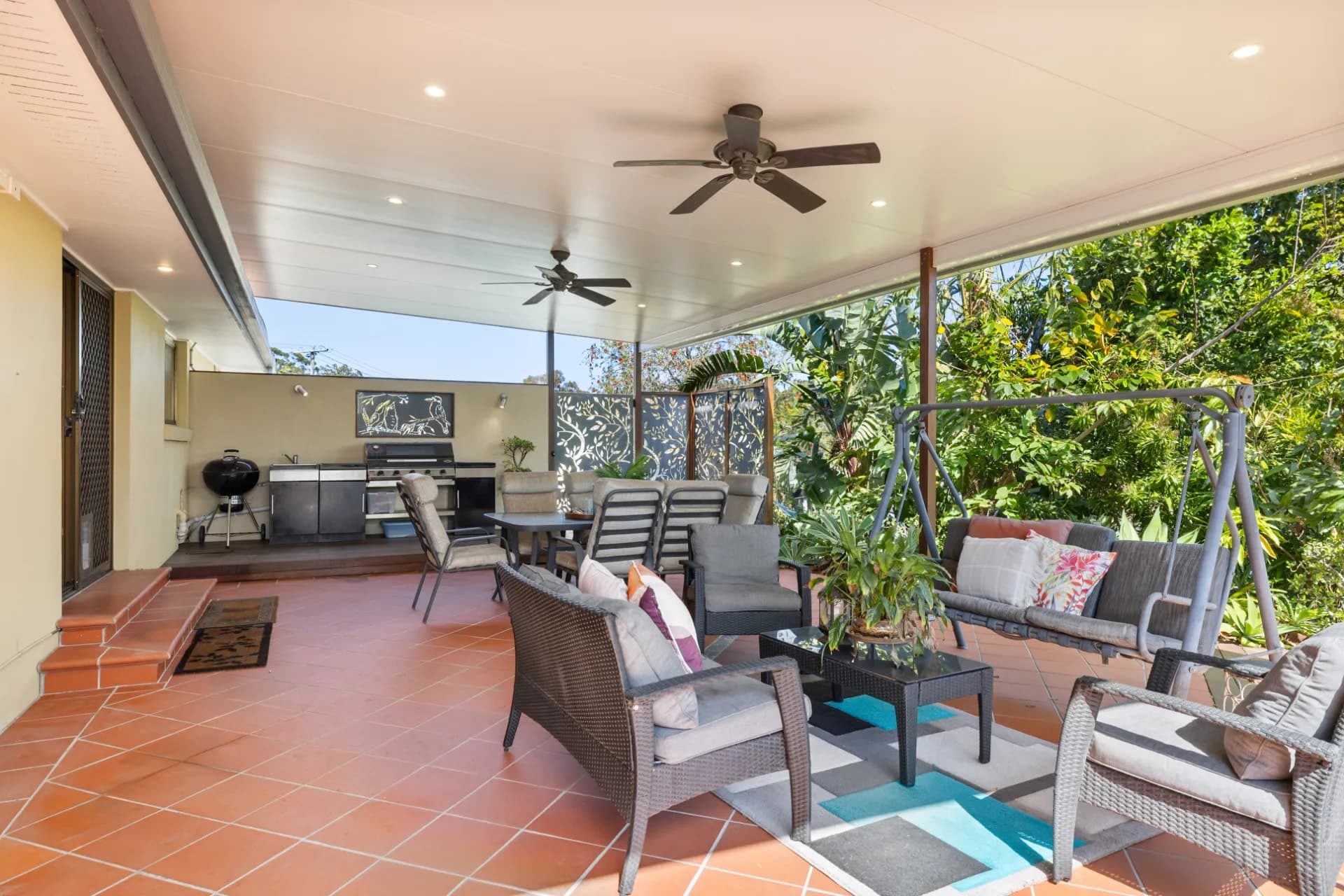 8 Teresa Court, Springwood., Springwood - Thumbnail 5