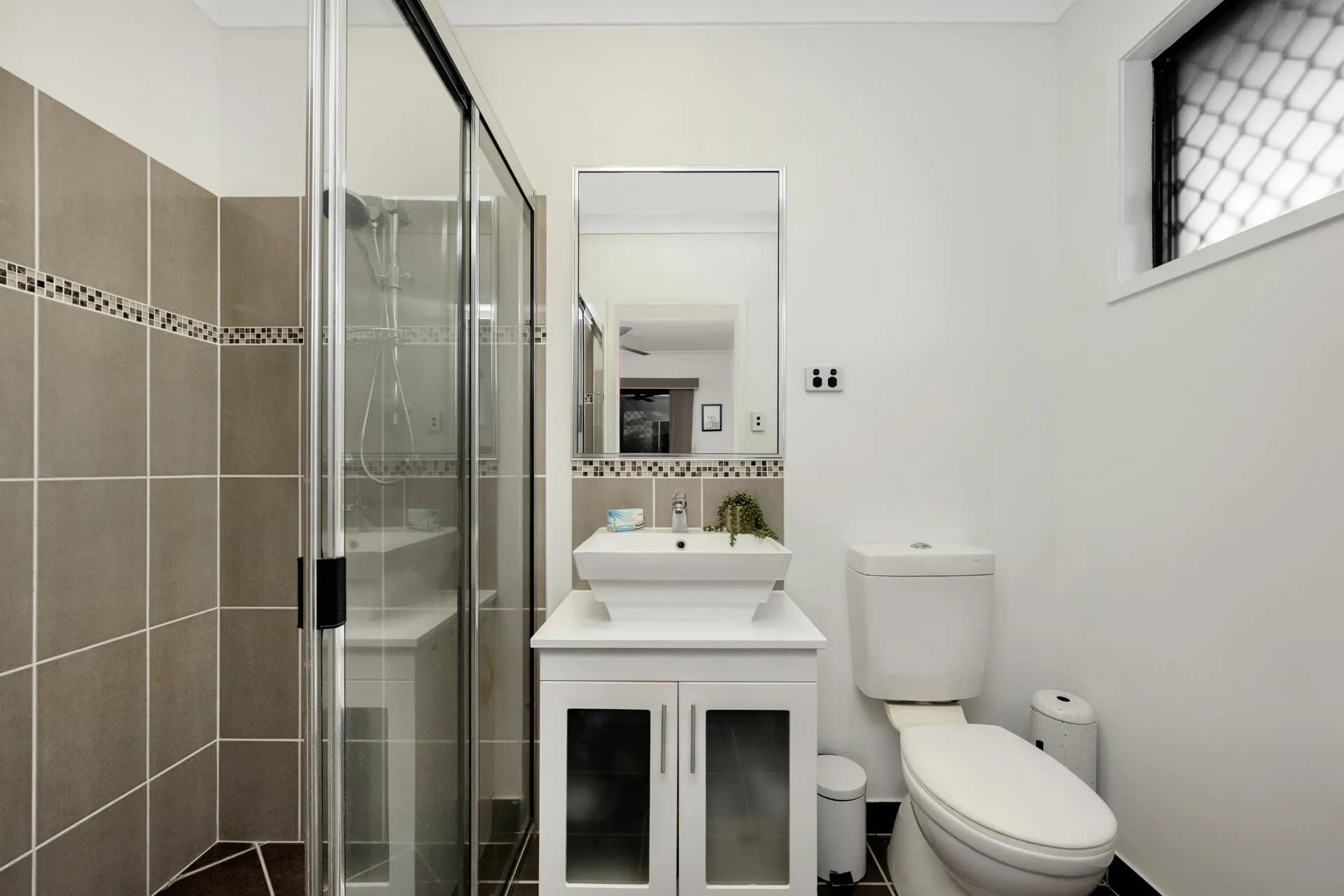 122 Daintree Drive, Bushland Beach - Thumbnail 8
