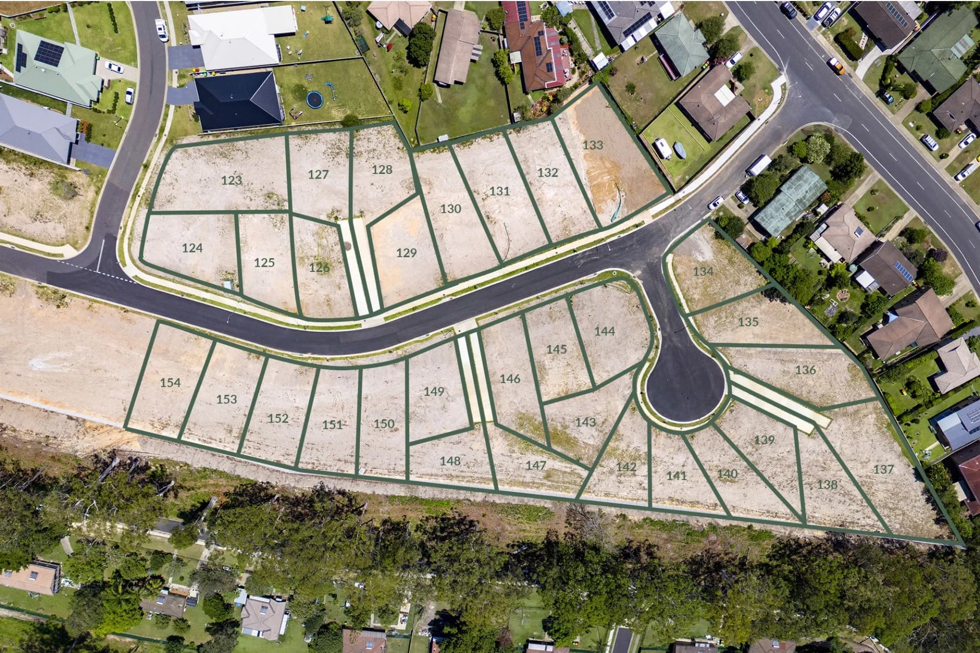 Lot 129,  - Image 1
