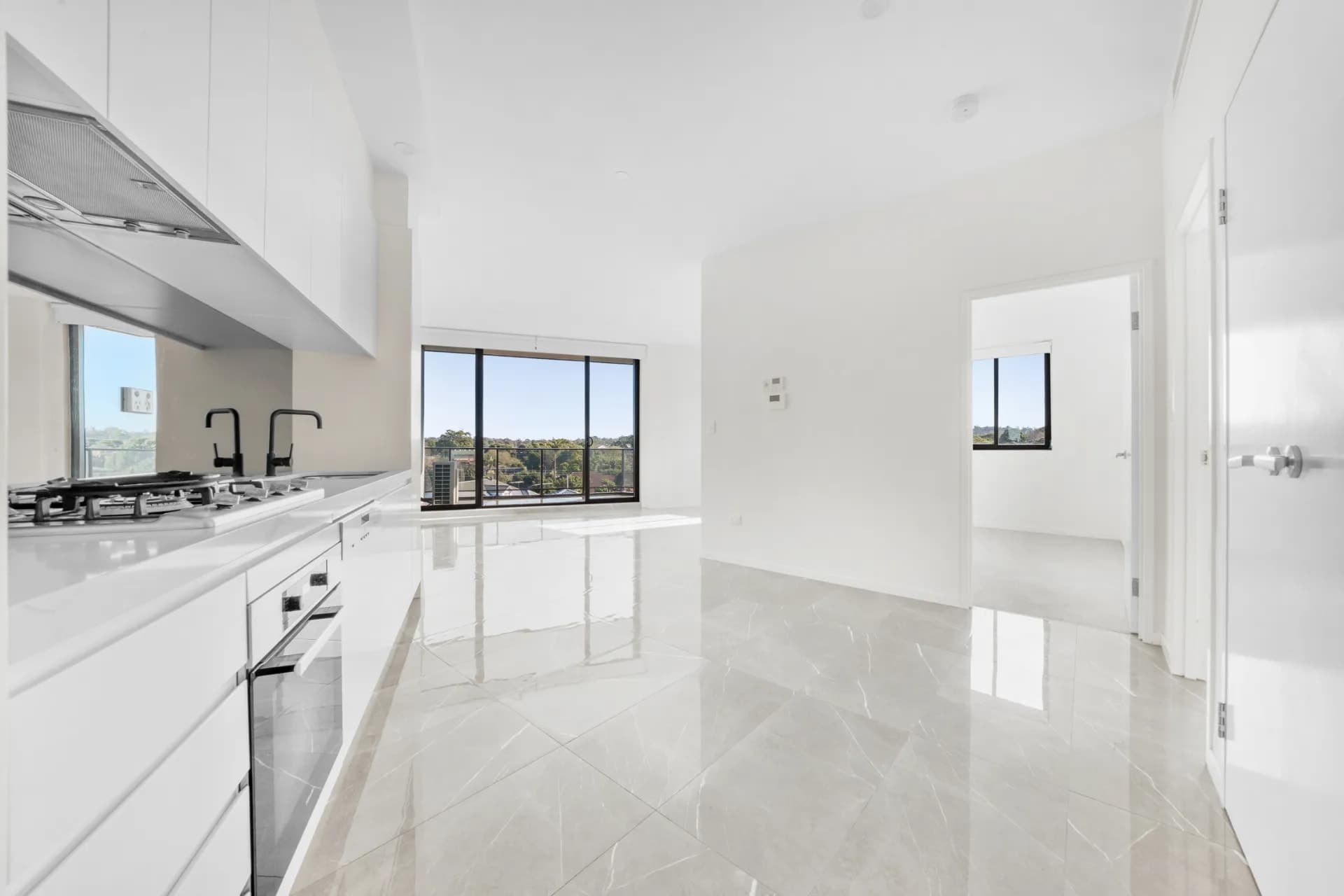 304/127 Pennant  Street, Parramatta., Parramatta - Thumbnail 3
