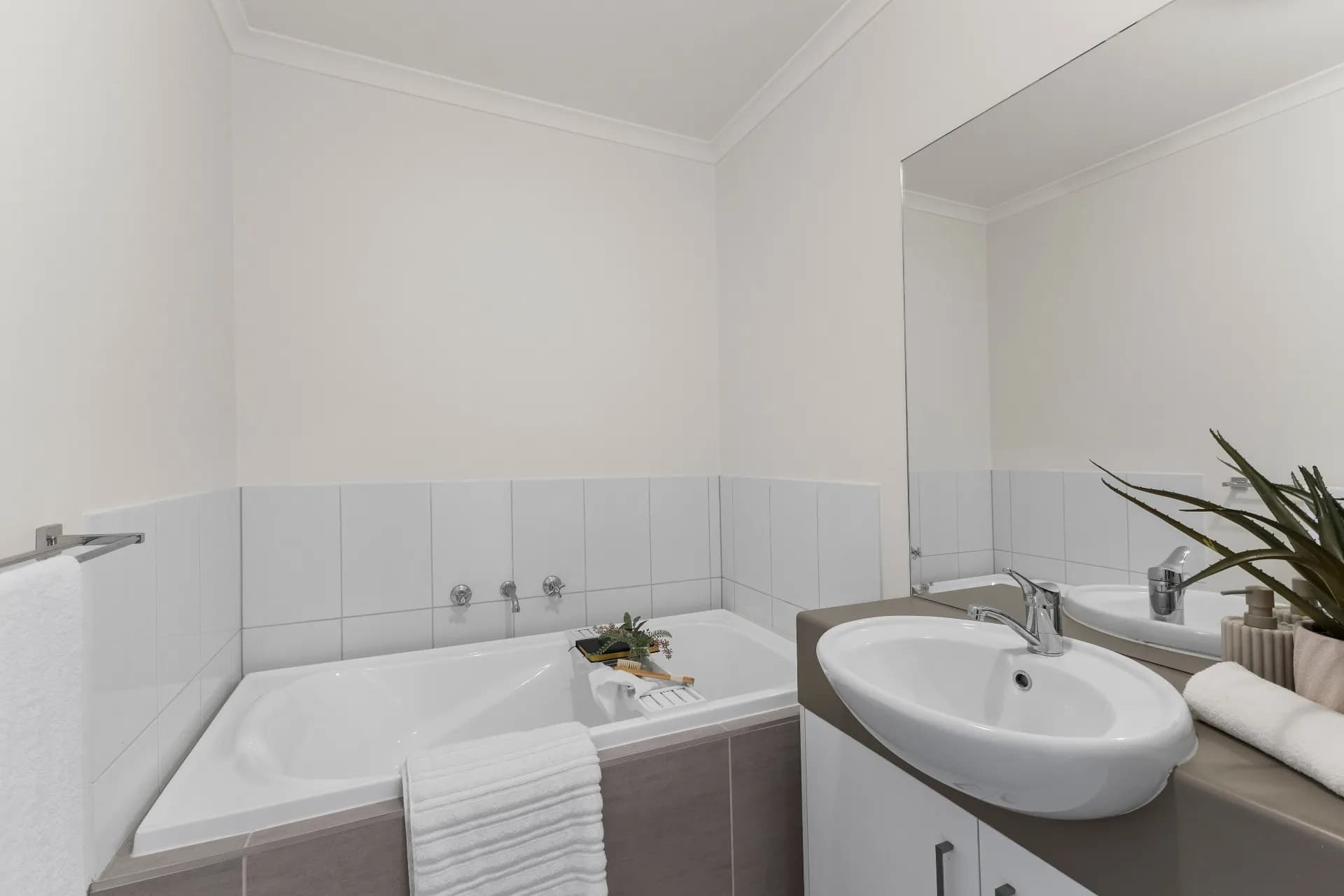 1D Nicholas Court, Hastings., Hastings - Thumbnail 8
