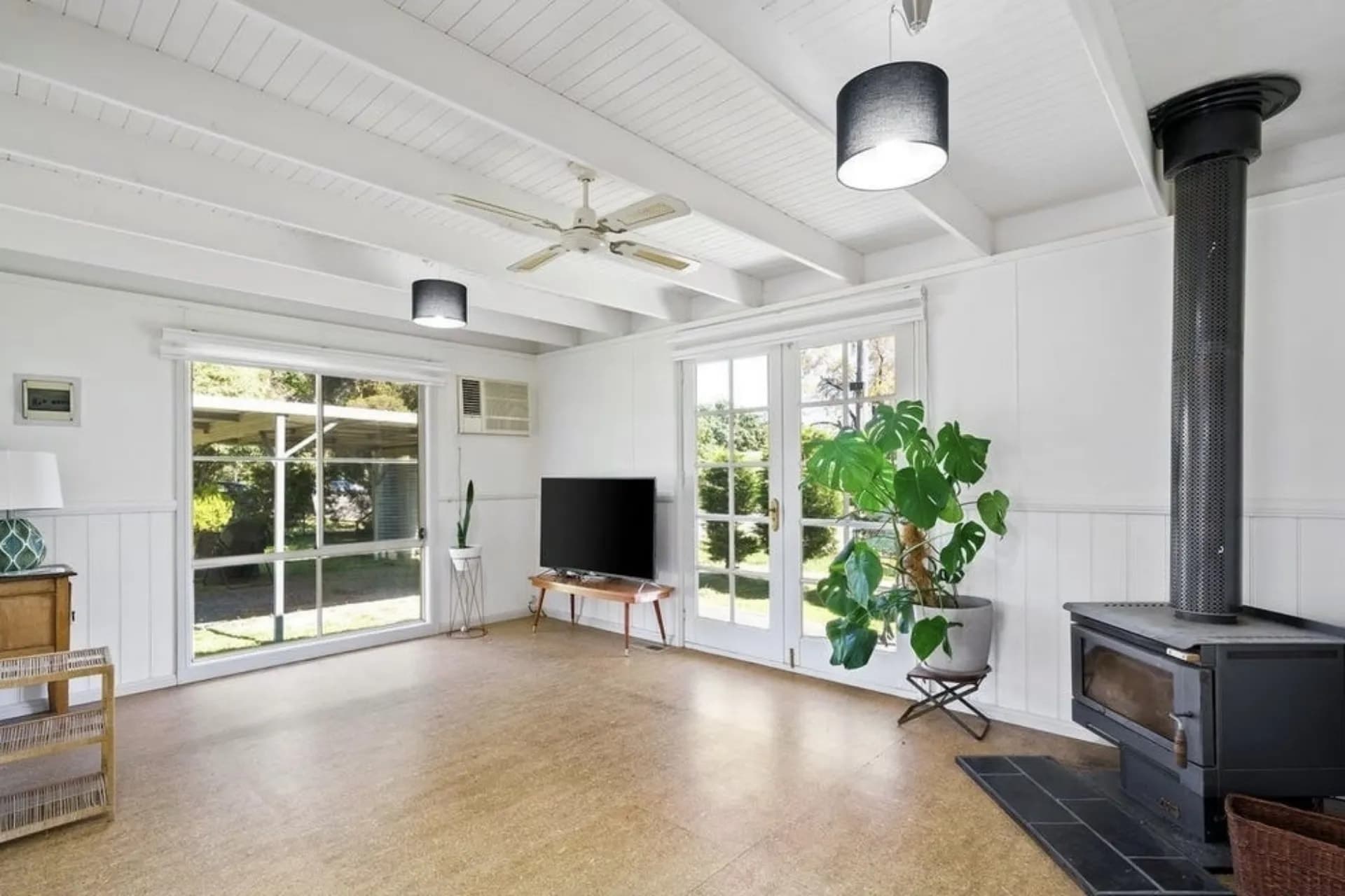 16 Collier Street, Woodend., Woodend - Thumbnail 4