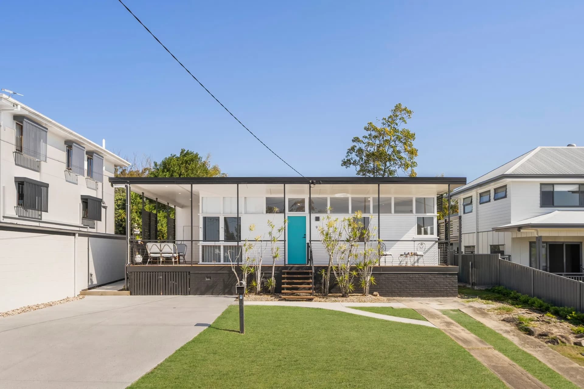 9 Neal Street, Brighton - Image 1