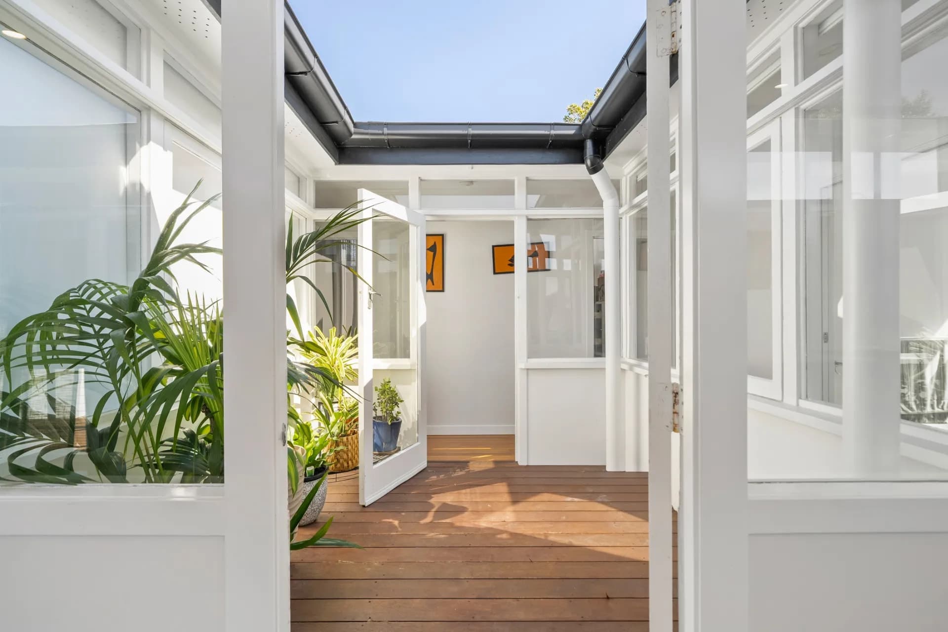 9 Neal Street, Brighton - Thumbnail 7