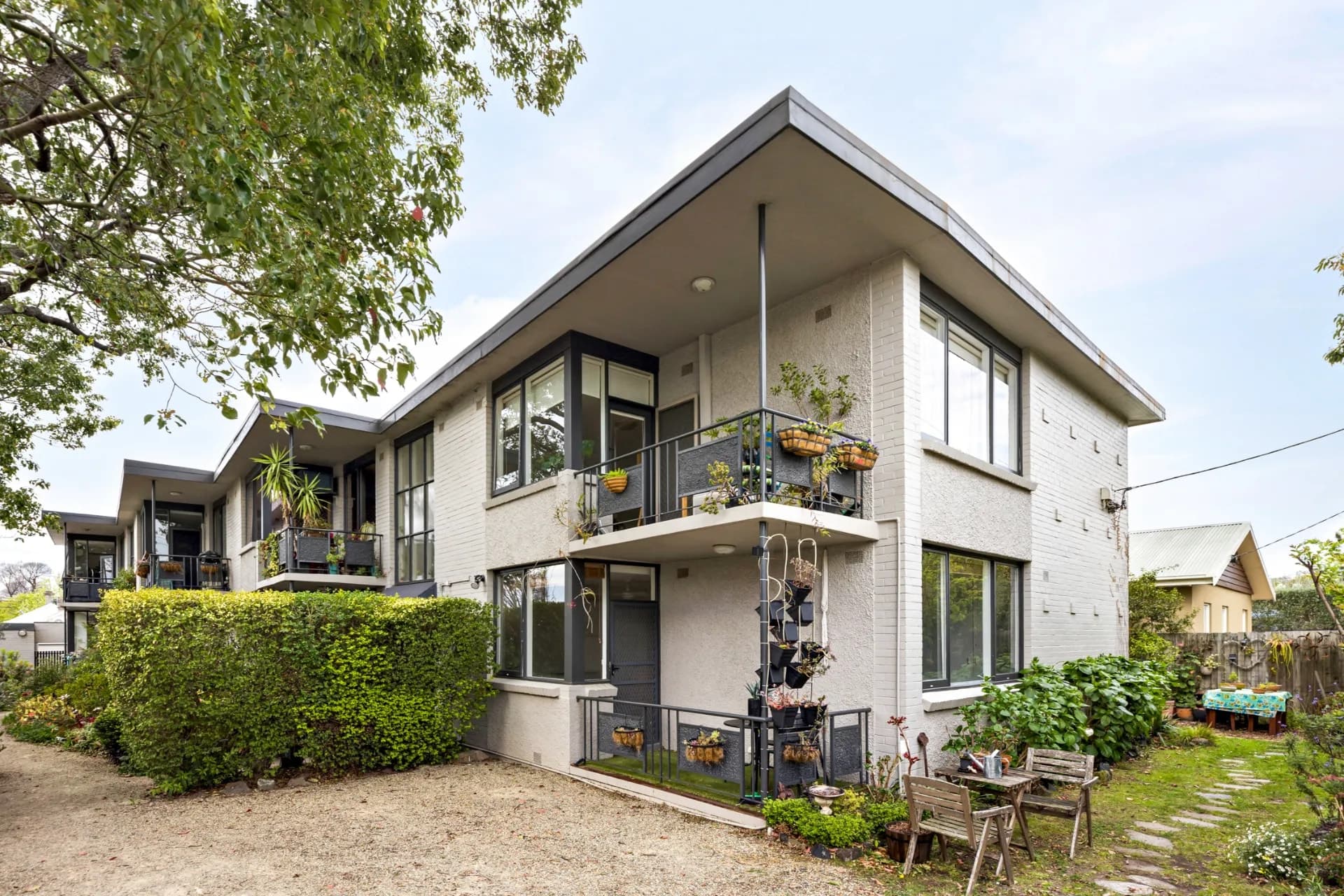 2/11 Harts Parade, Hawthorn East - Image 1