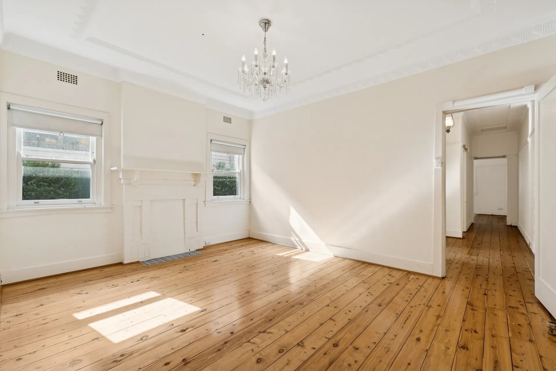 17 Garfield Street, Carlton - Thumbnail 2