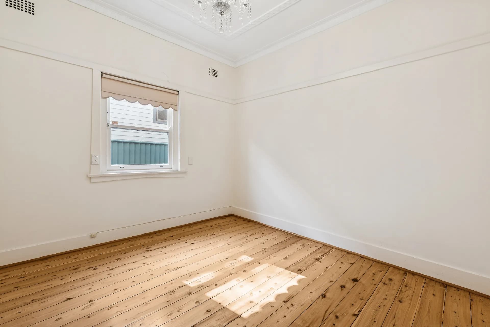 17 Garfield Street, Carlton - Thumbnail 4