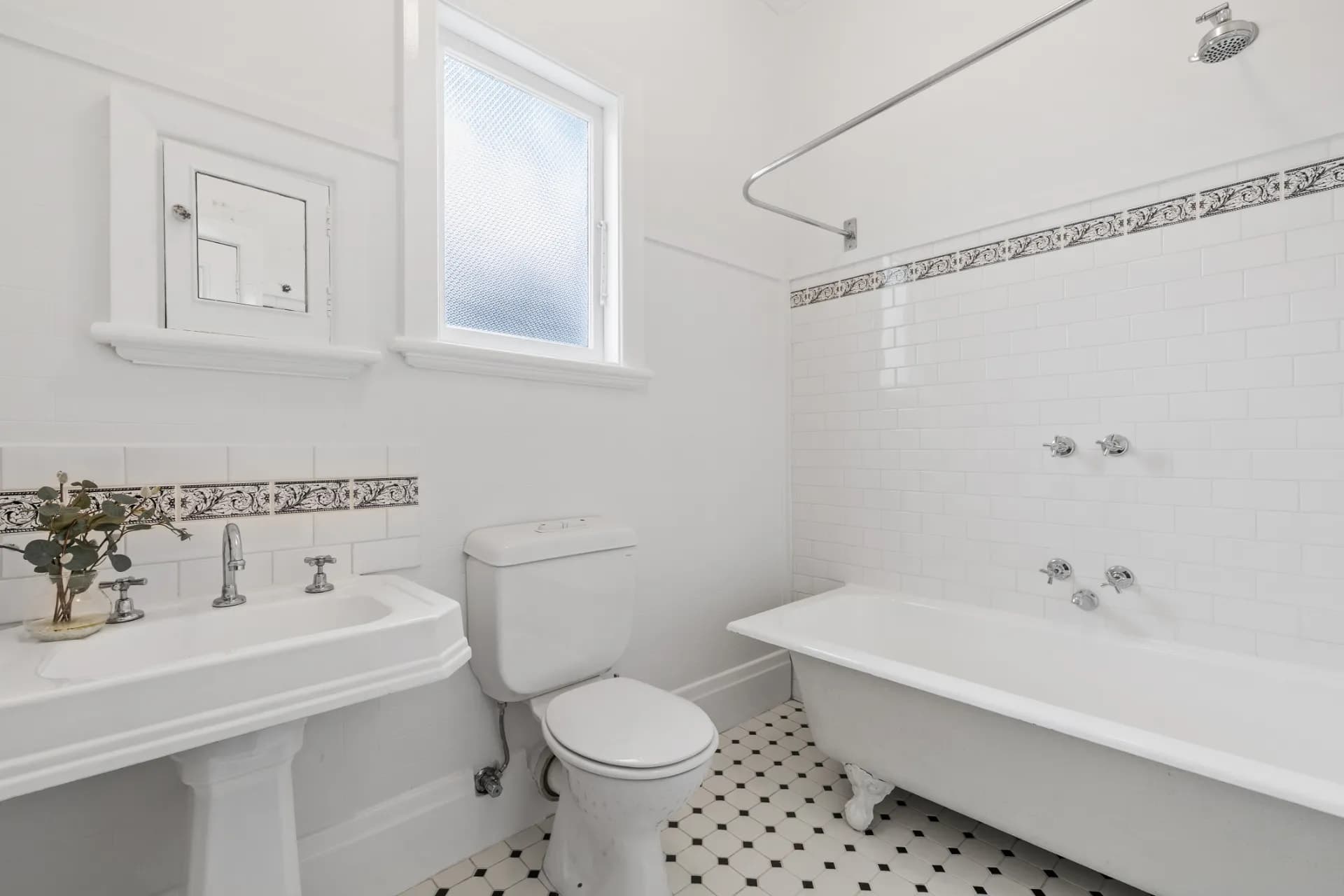 96 Bayswater Road, Kensington., Kensington - Thumbnail 8