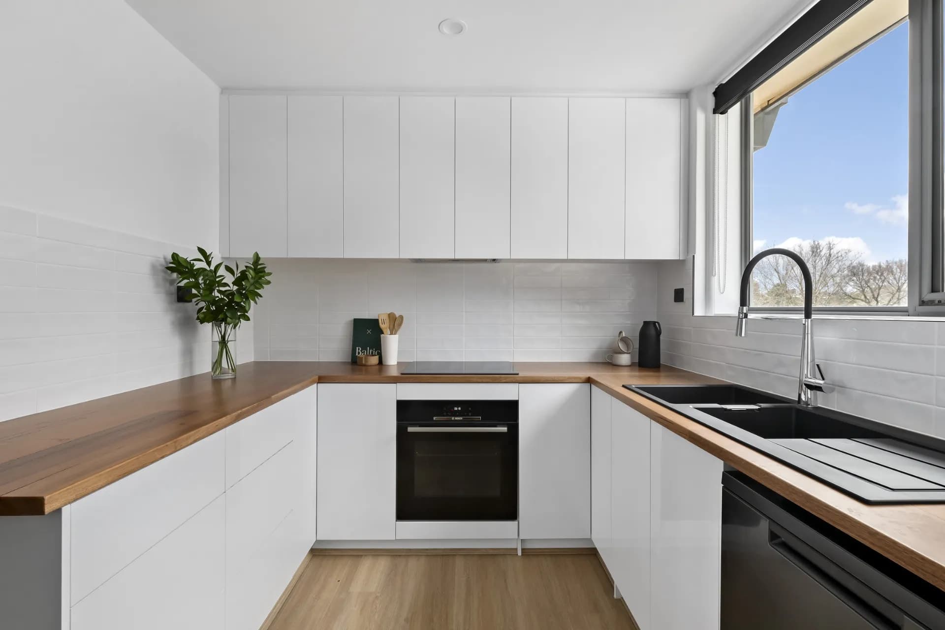 9/240 Holden Street, Fitzroy North., Fitzroy North - Thumbnail 2