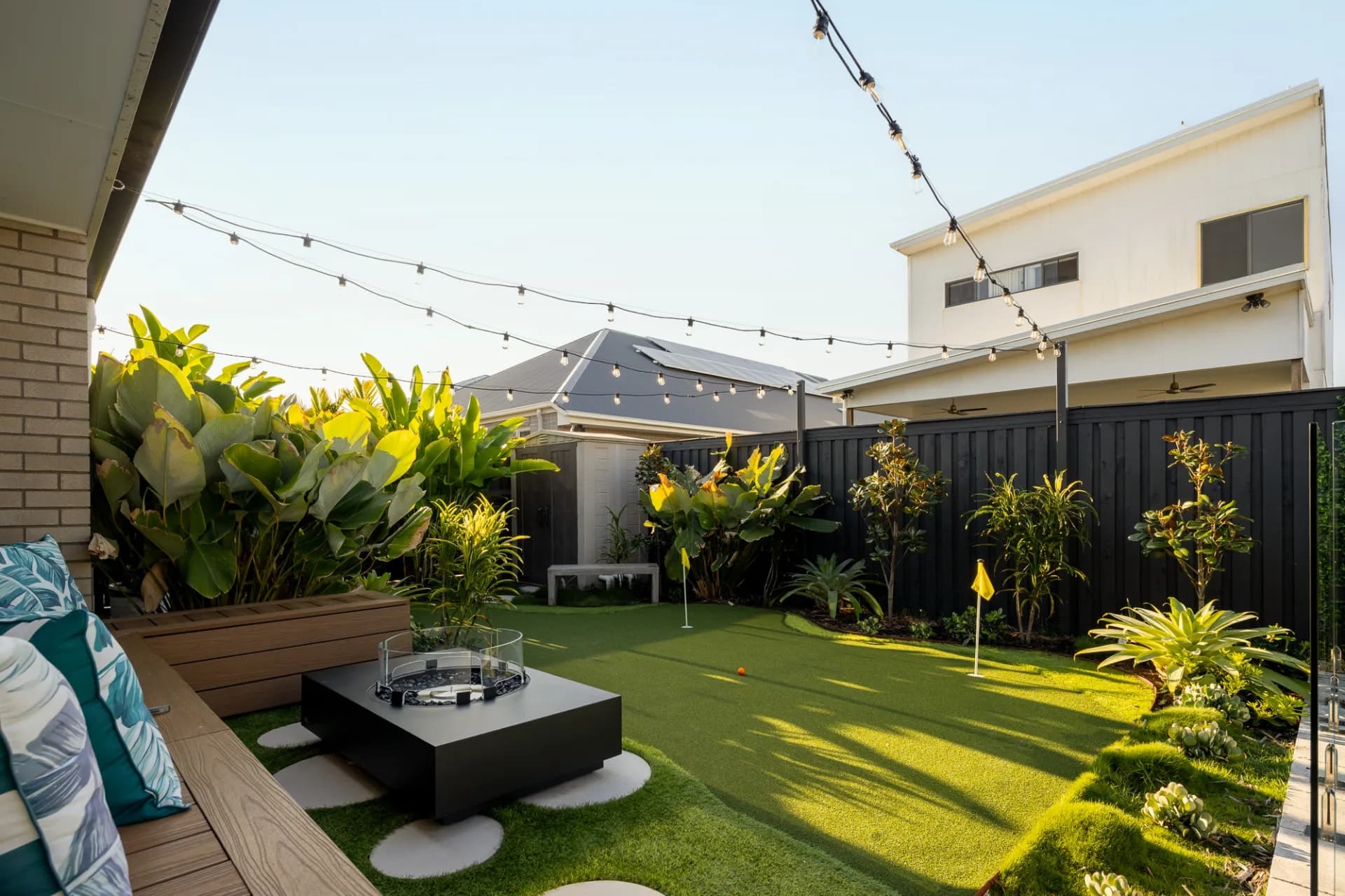8 Voyage Street, Newport - Thumbnail 2
