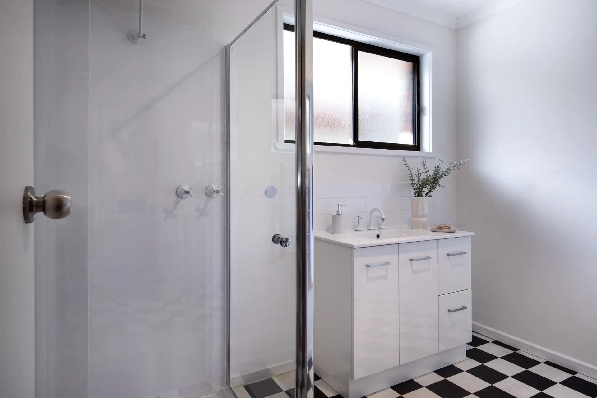 2/10 Gaulton Street, Castlemaine., Castlemaine - Thumbnail 8