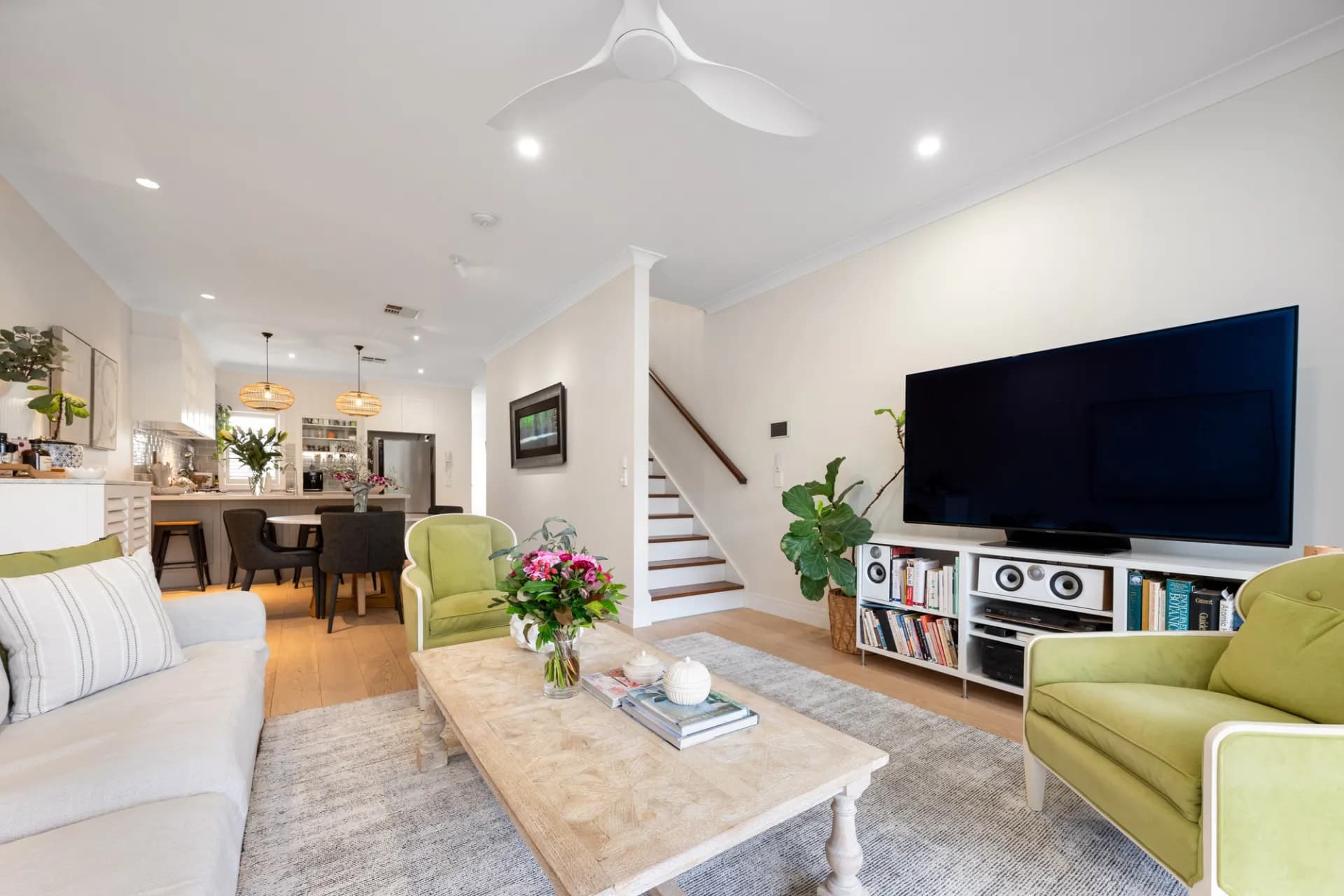 15/19 Nicklin Street, Coorparoo - Image 1