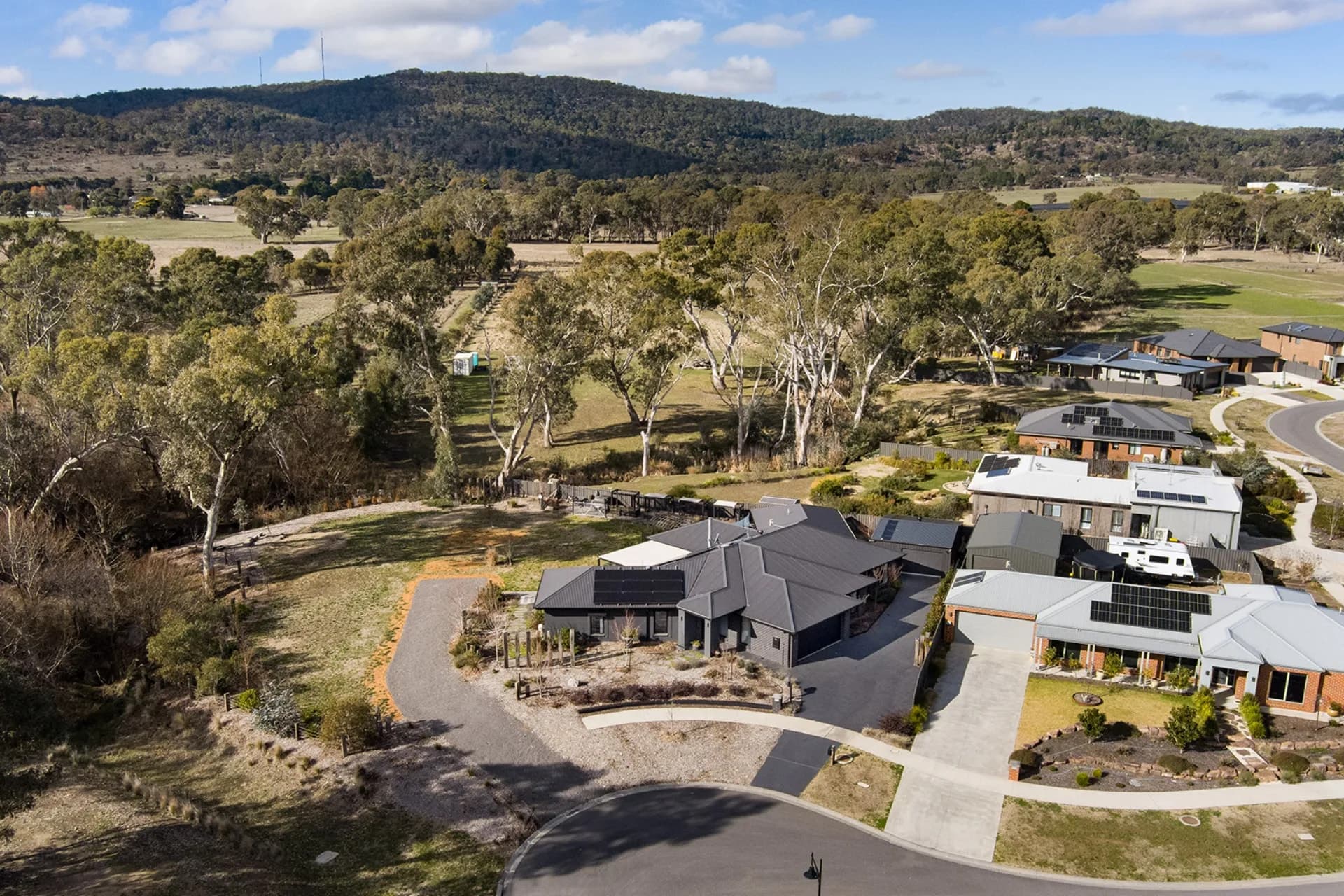 17 Pippin Court, Harcourt - Thumbnail 2