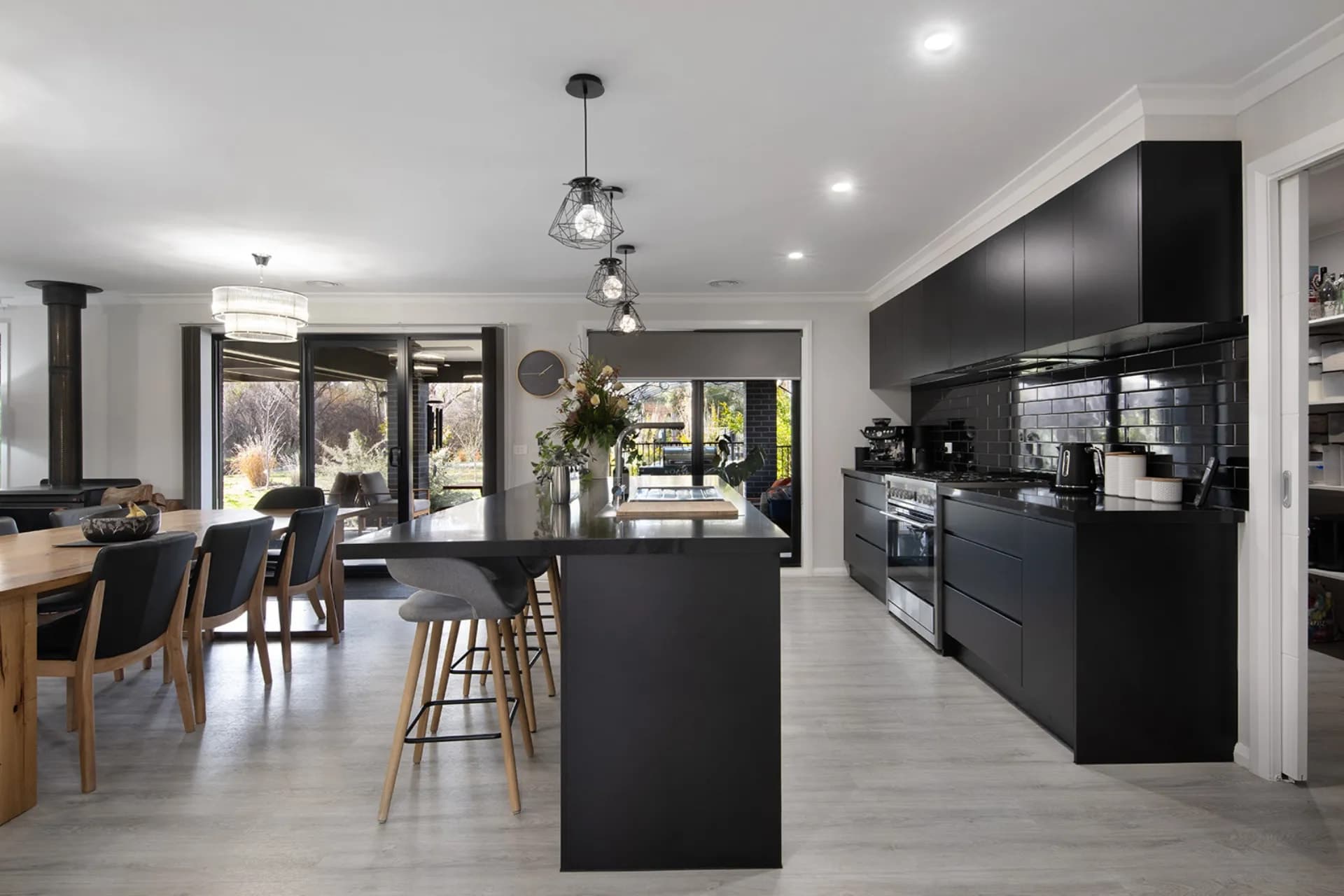 17 Pippin Court, Harcourt - Thumbnail 4