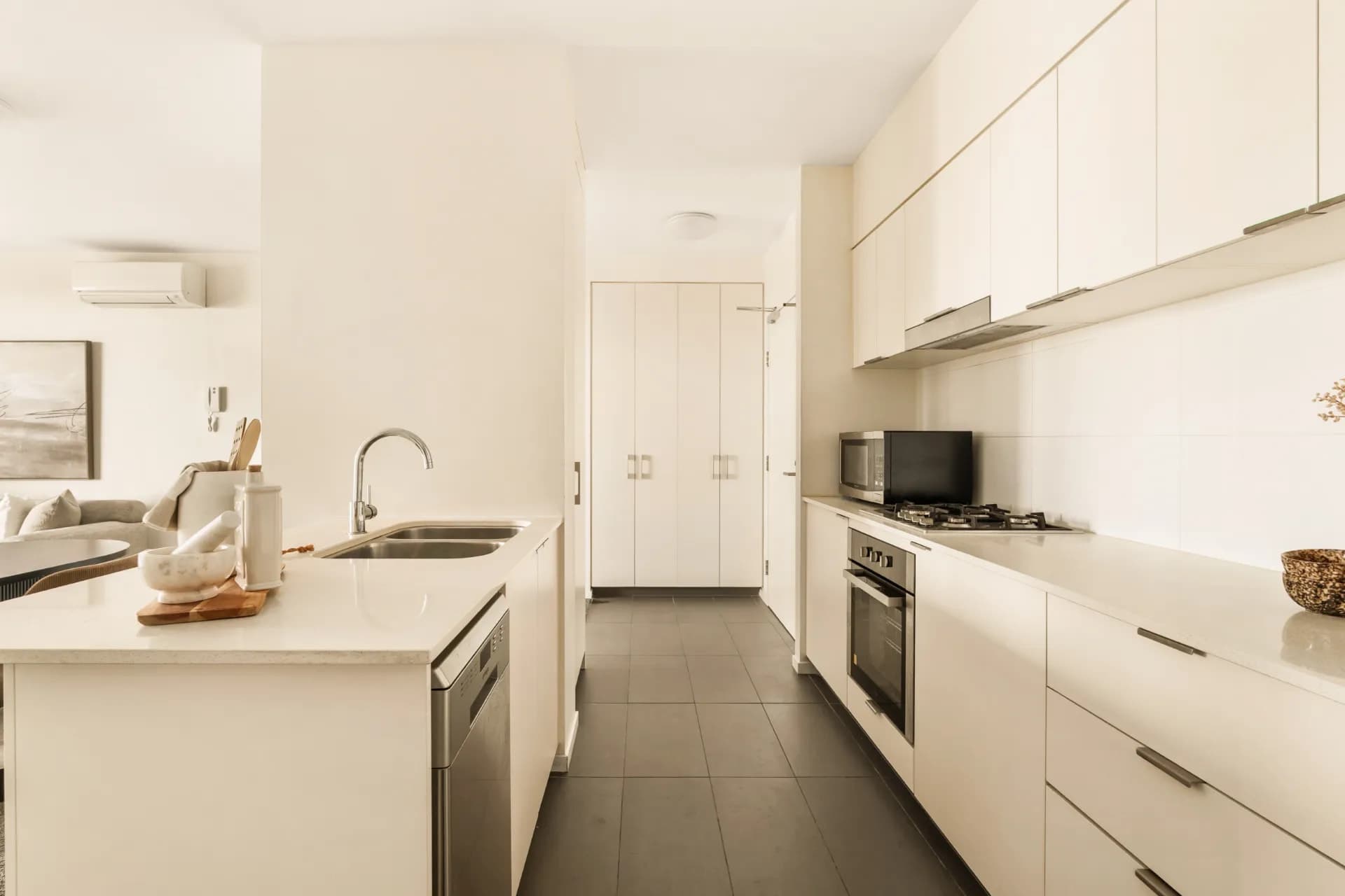 2801/27 Charlotte Street, Chermside - Thumbnail 7
