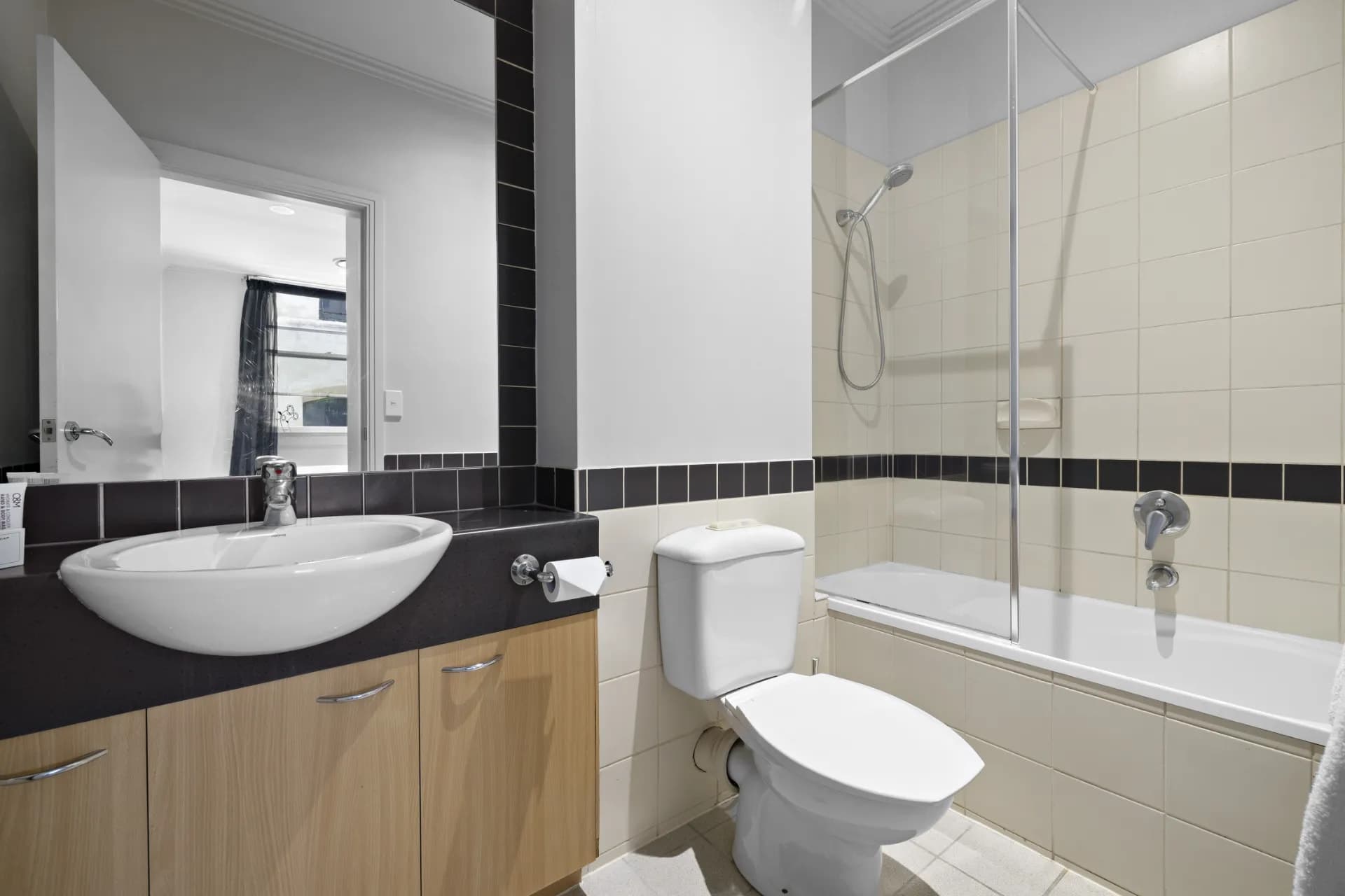 504/267 Flinders  Lane, Melbourne., Melbourne - Thumbnail 5