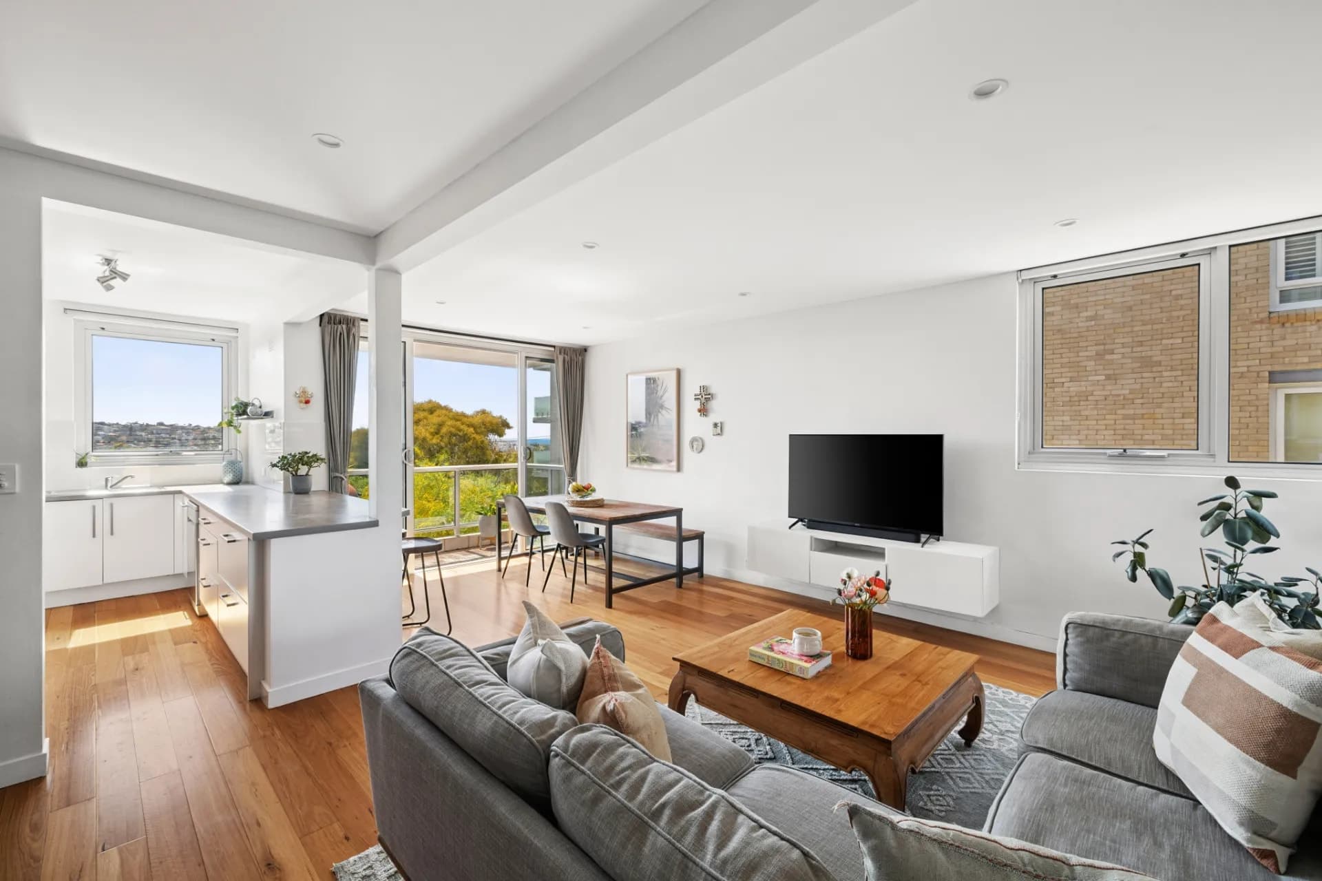 4/63 Broome Street, Maroubra - Image 1