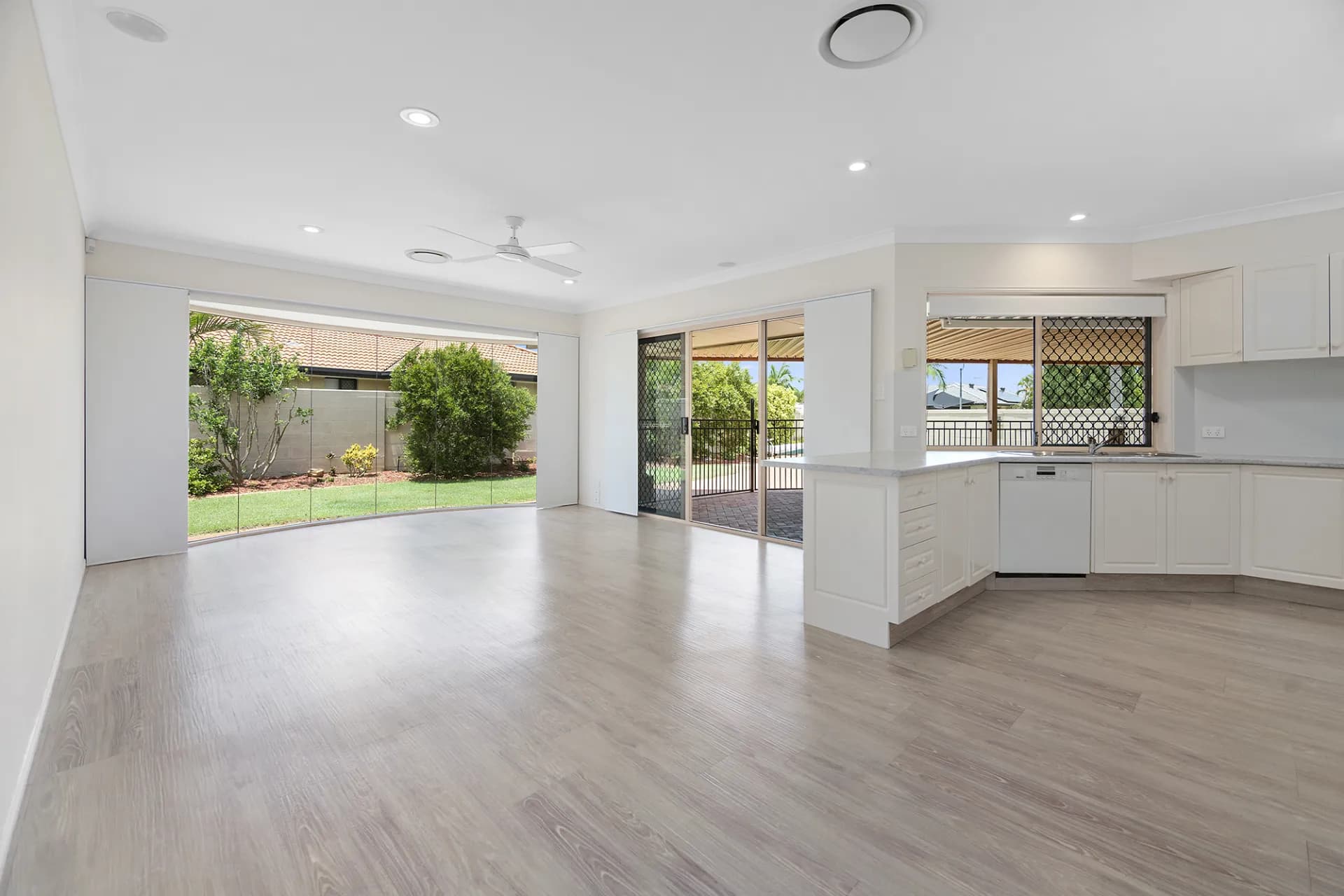 52 Audrey Avenue, Helensvale, Helensvale - Thumbnail 3