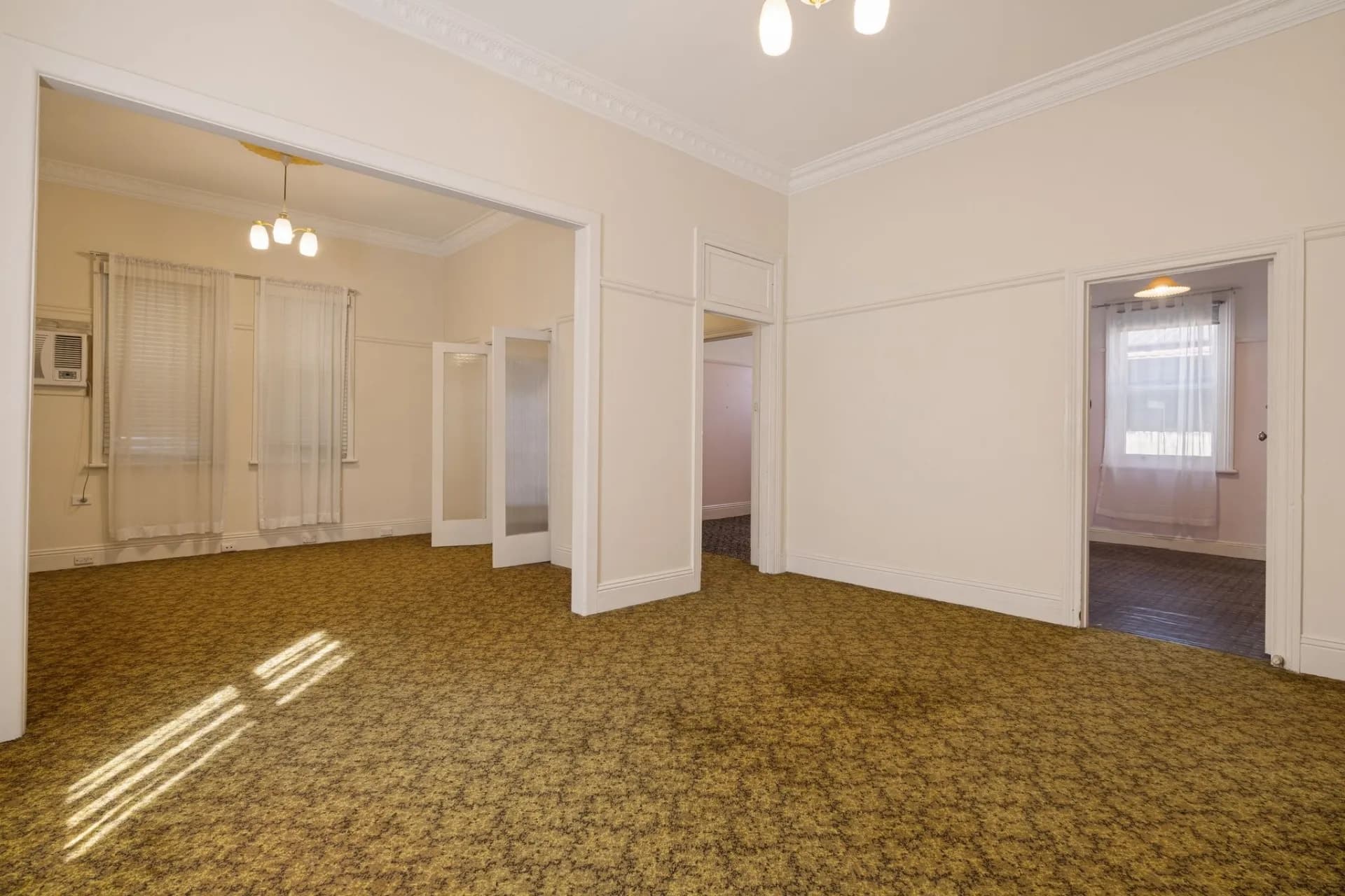 9 Robinson Street, Croydon., Croydon - Thumbnail 7