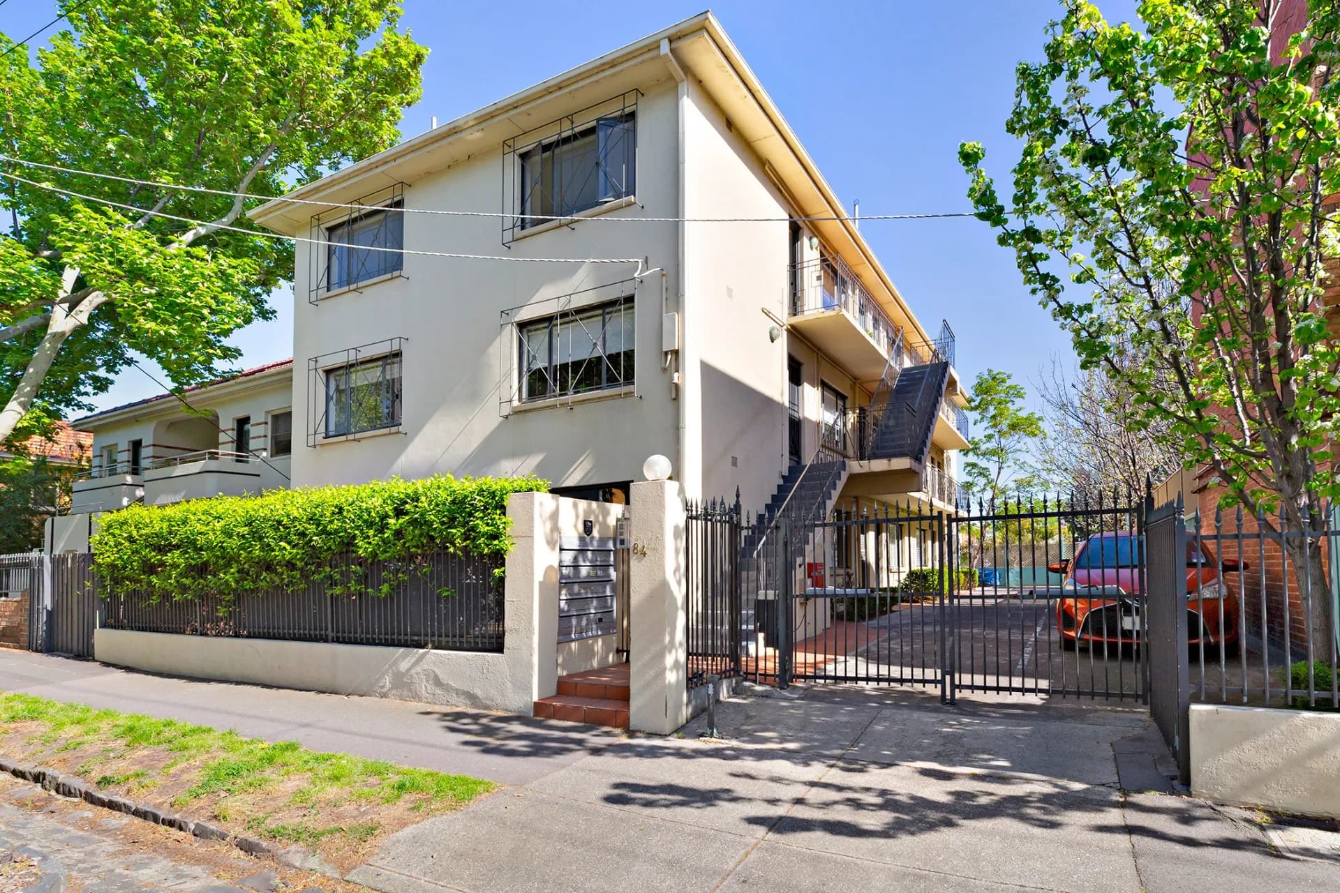 8/84 Blessington Street, St Kilda - Thumbnail 2