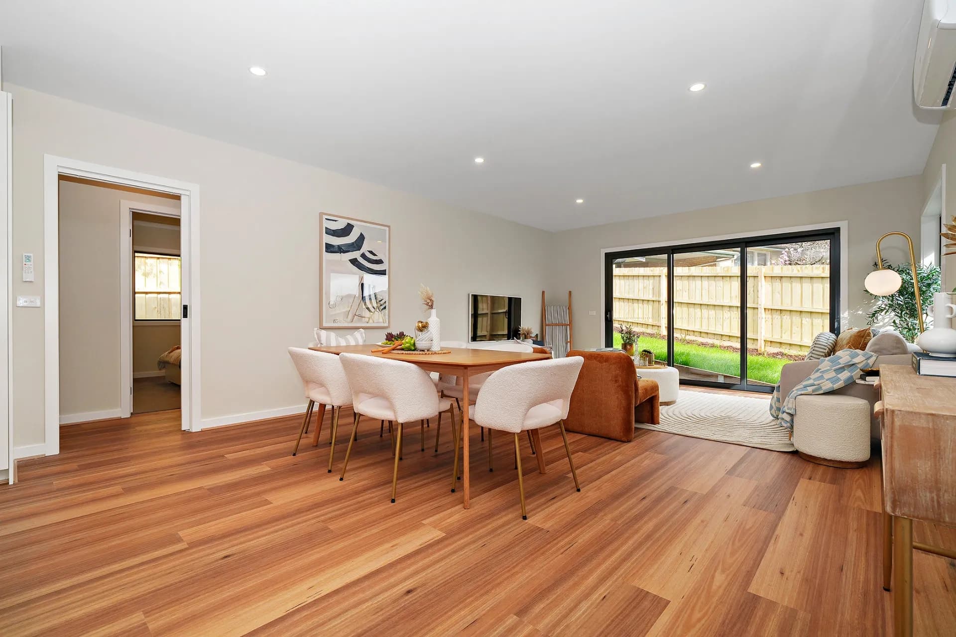 60 Lomond Avenue, Kilsyth., Kilsyth - Thumbnail 4