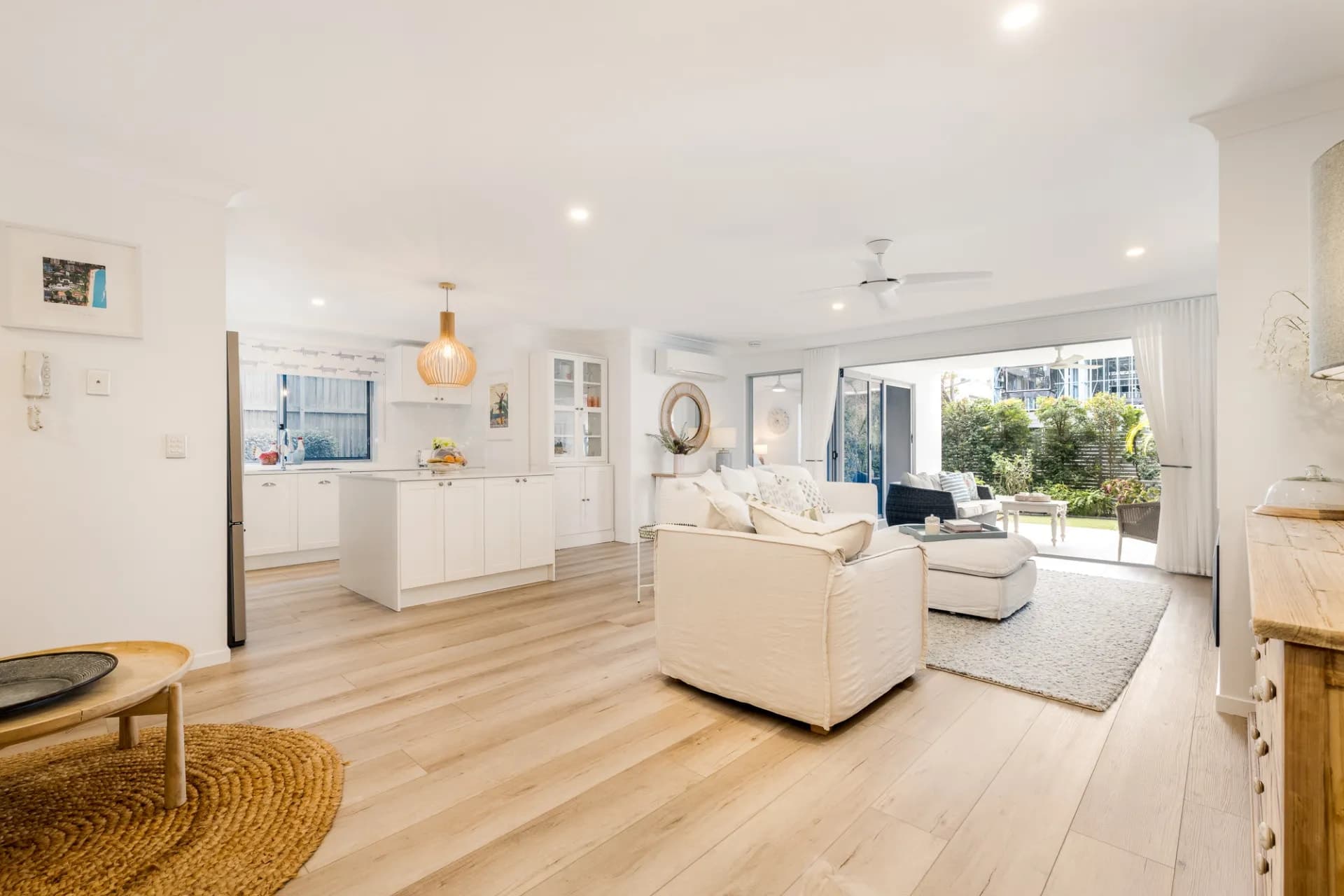 4/8-10 Georgina  Street, Woody Point., Woody Point - Image 1