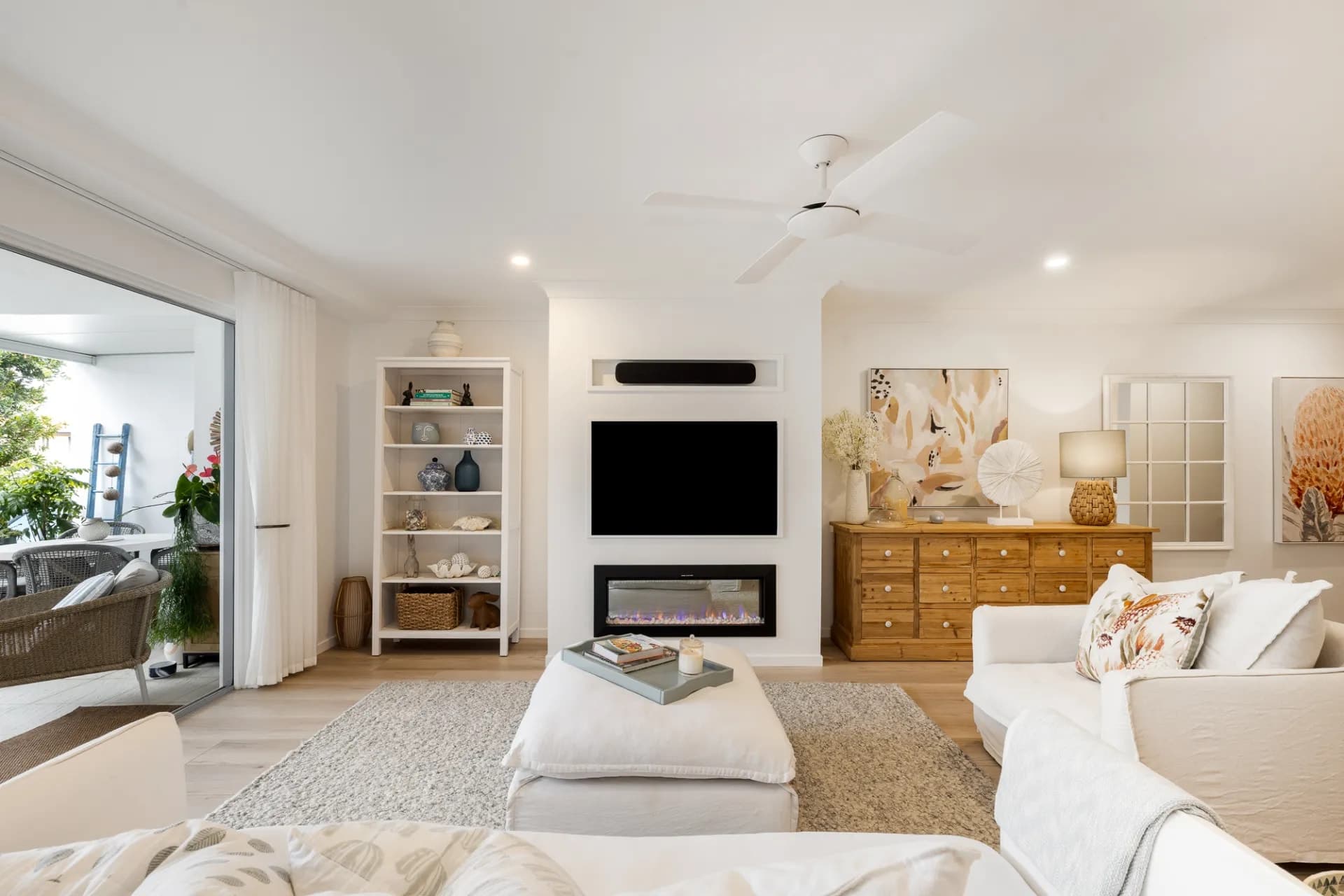 4/8-10 Georgina  Street, Woody Point., Woody Point - Thumbnail 3