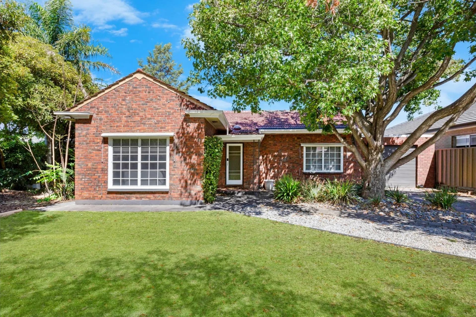 16 Roberts Street, Brighton., Brighton - Image 1