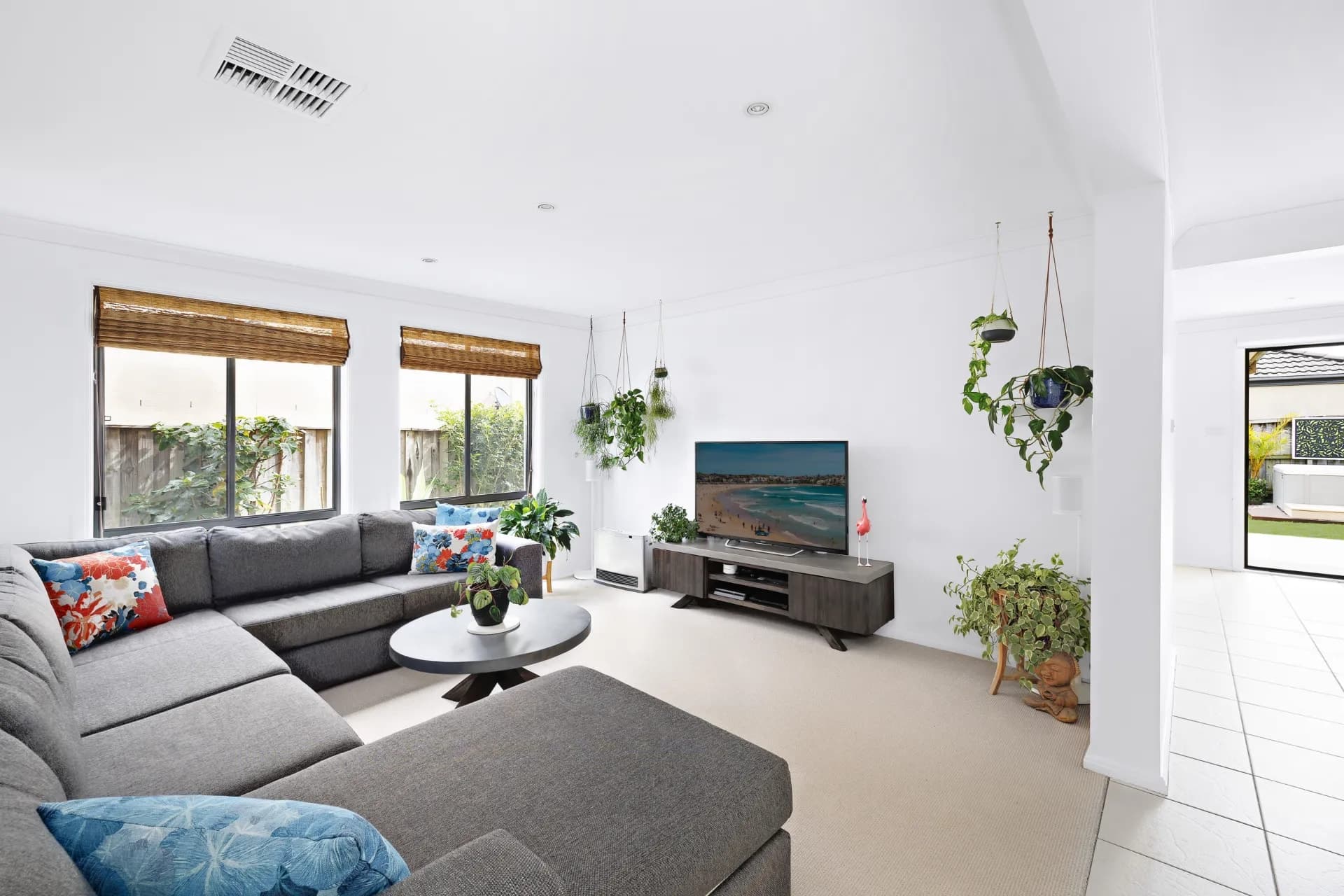 6 Brands Lane, Warriewood., Warriewood - Thumbnail 2