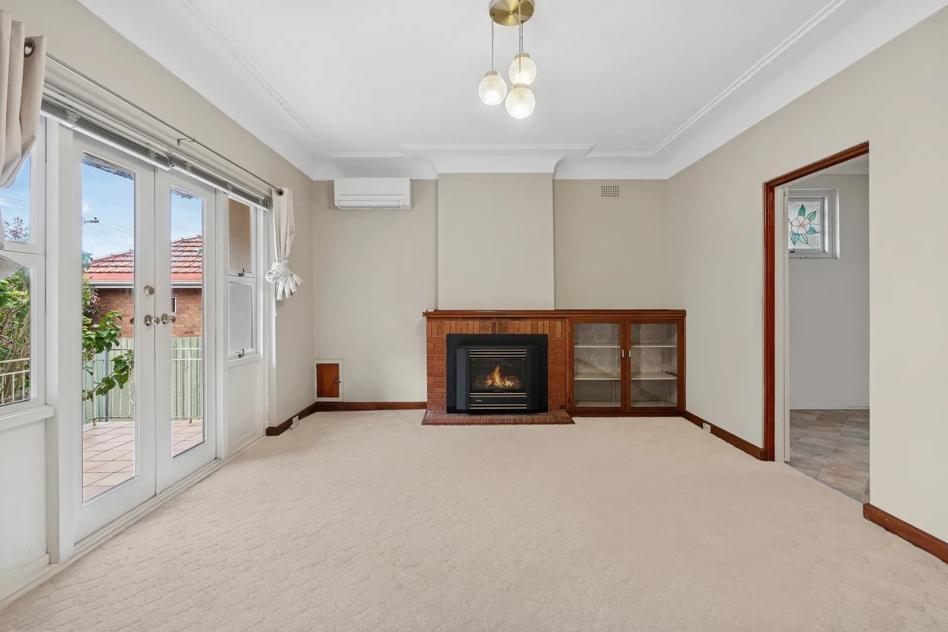 212 North Road, Eastwood., Eastwood - Thumbnail 3
