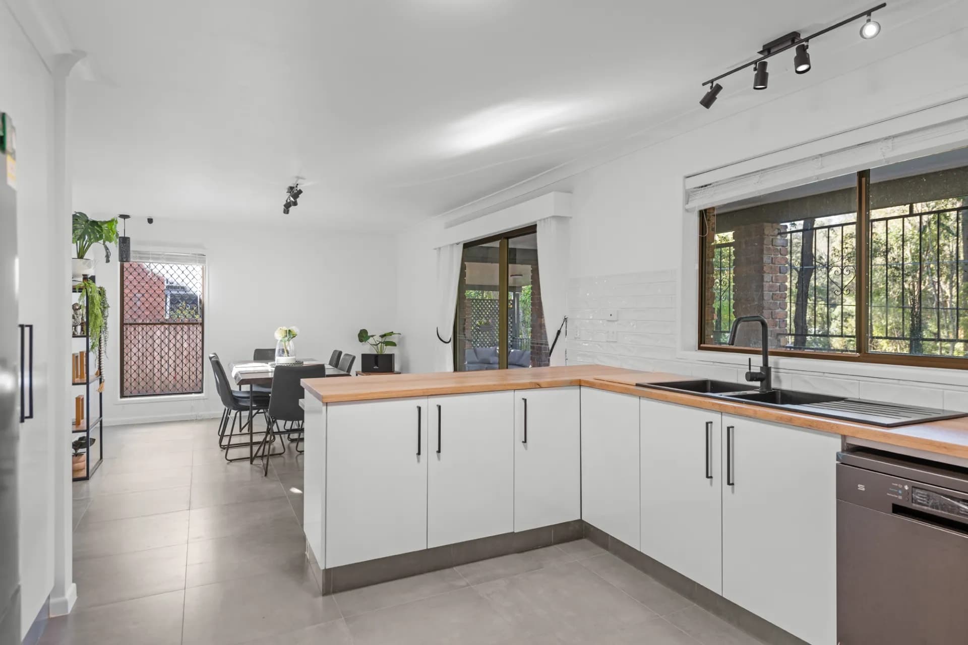 67 Corrofin Street, Ferny Grove - Thumbnail 7