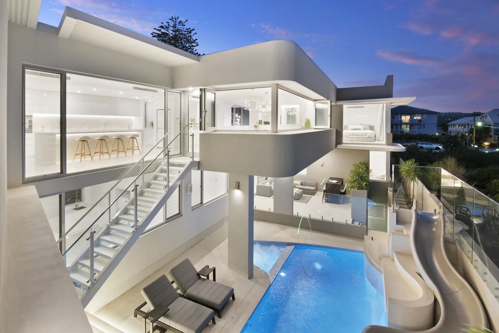 197 Ocean Street, Narrabeen., Narrabeen - Thumbnail 2