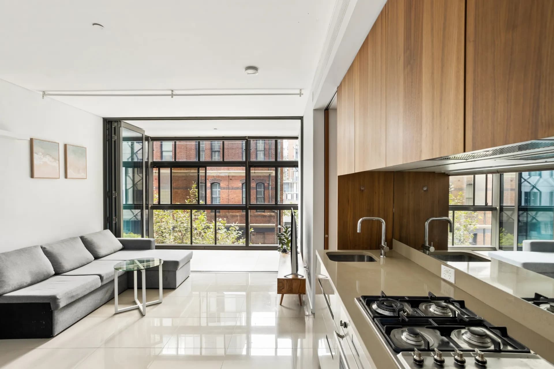 304/8 Park Lane, Chippendale., Chippendale - Thumbnail 2